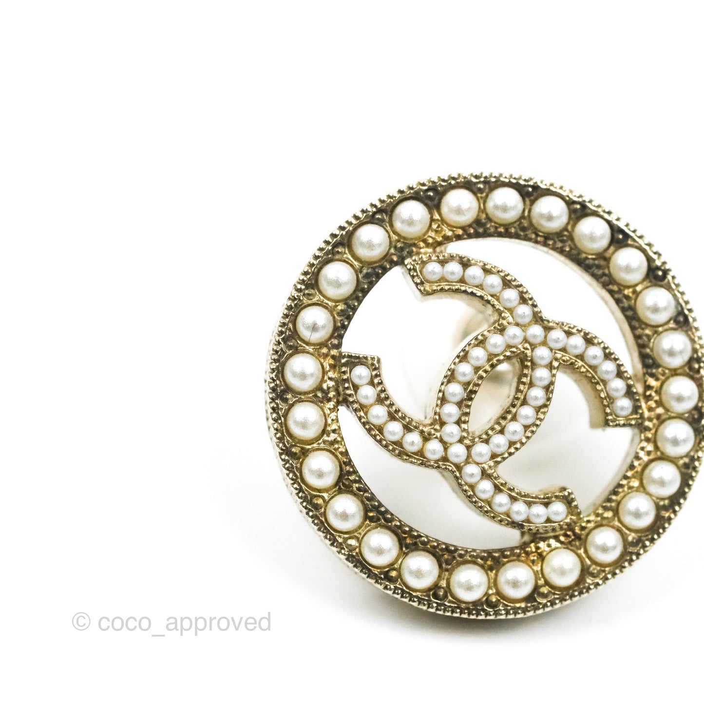Chanel Pearl CC Round Earrings Gold Tone 20V