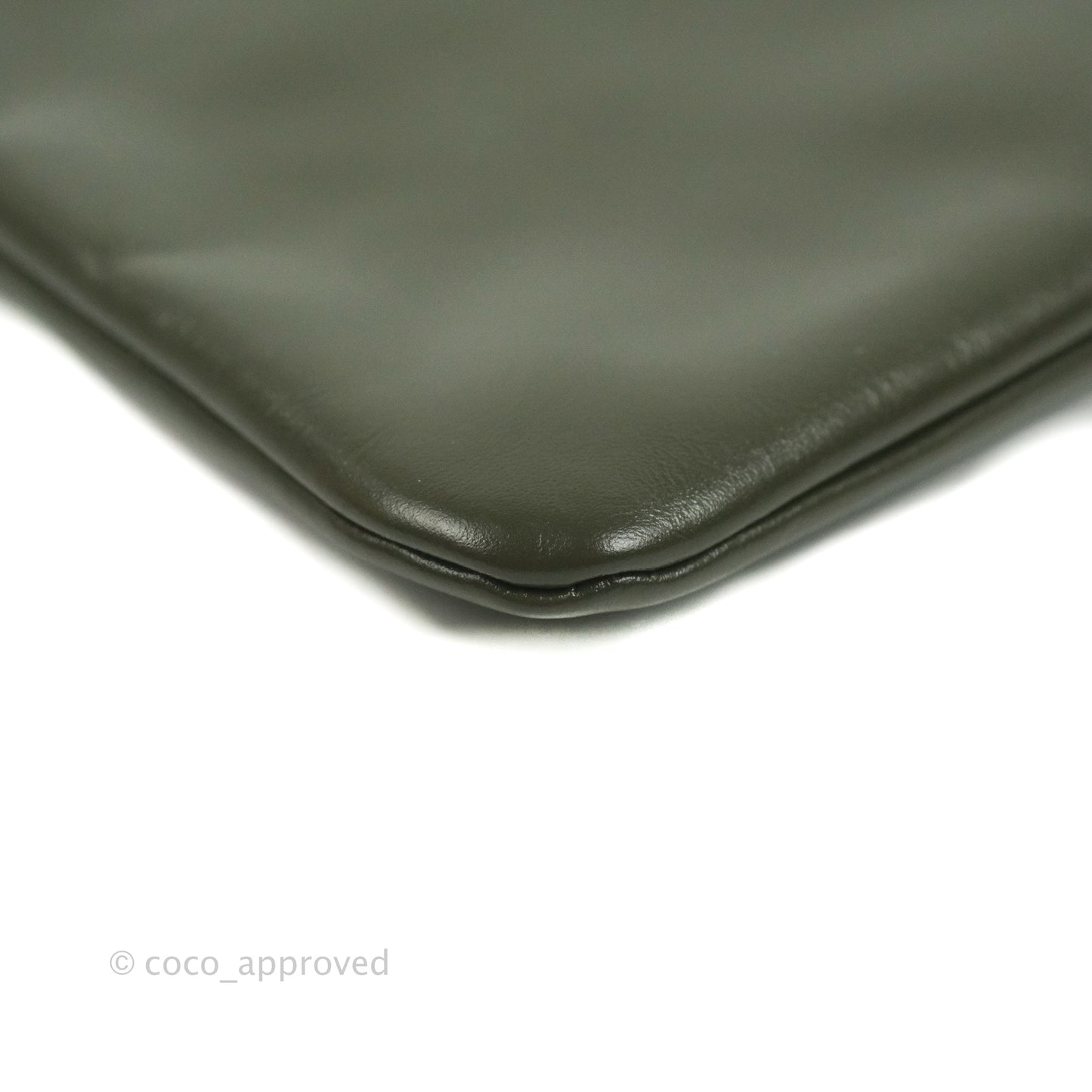 Chanel 22 Medium Army Green Shiny Calfskin Ruthenium Hardware