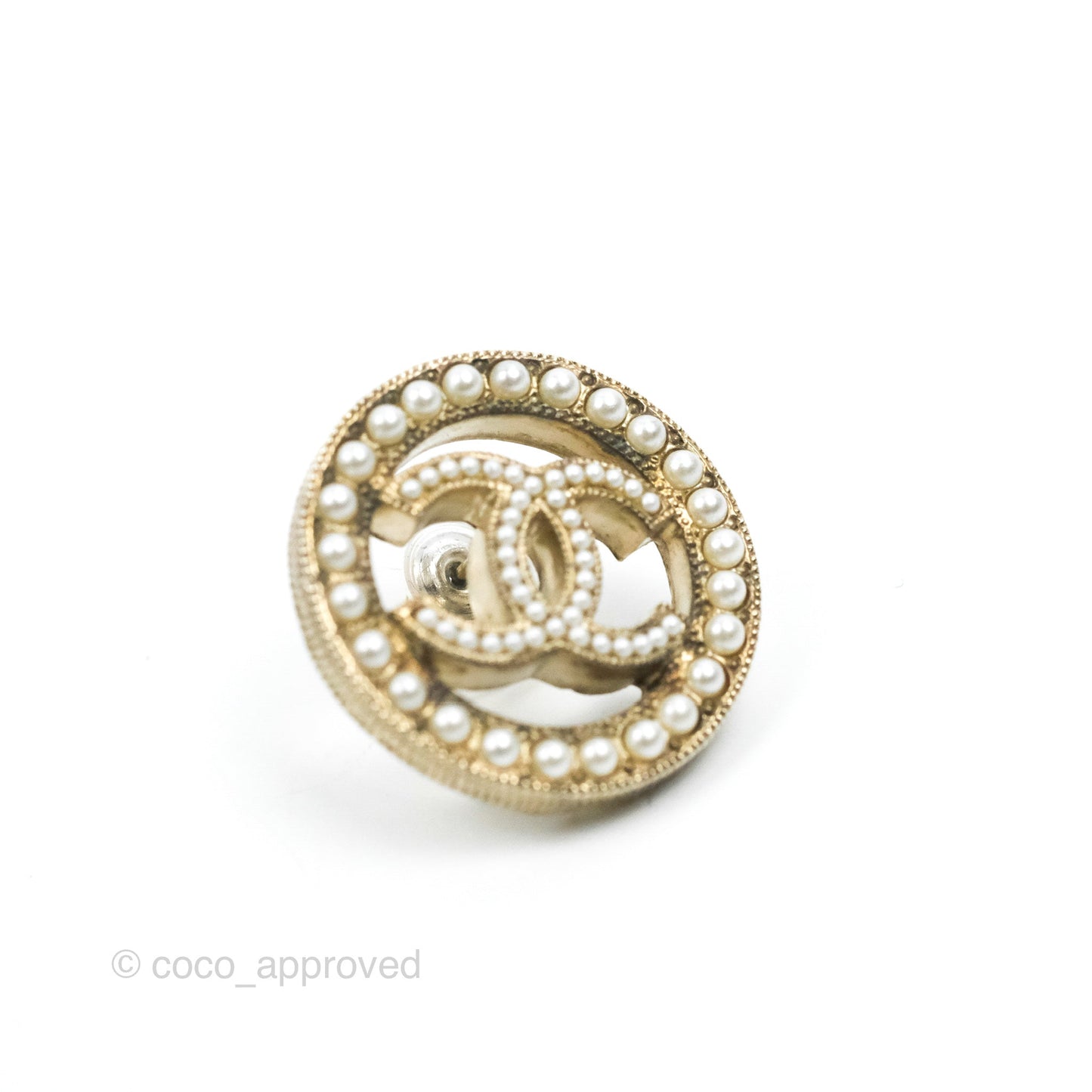 Chanel Pearl CC Round Earrings Gold Tone 20V