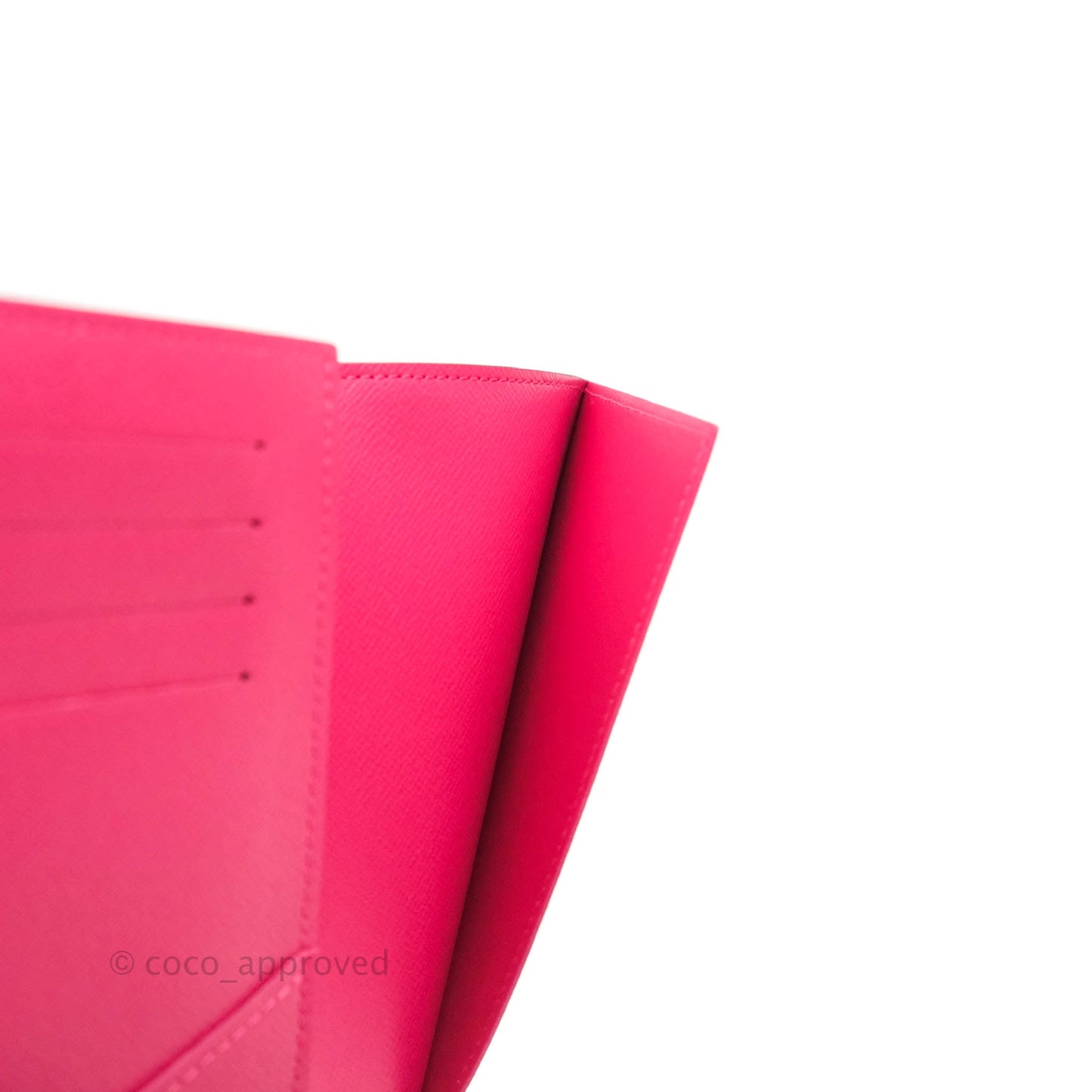 Louis Vuitton Monogram Christmas Animation Hollywood Passport Cover Fuchsia 2021