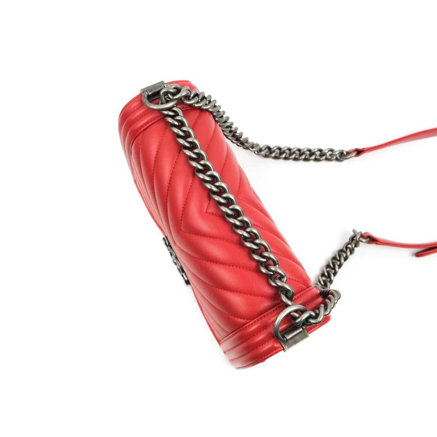 Chanel Medium Boy Chevron Red Calfskin Ruthenium Hardware