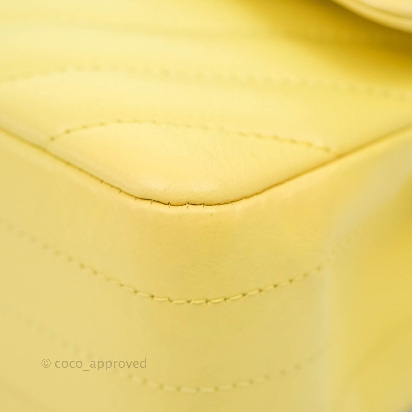 Chanel Classic M/L Medium Flap Chevron Yellow Lambskin Gold Hardware