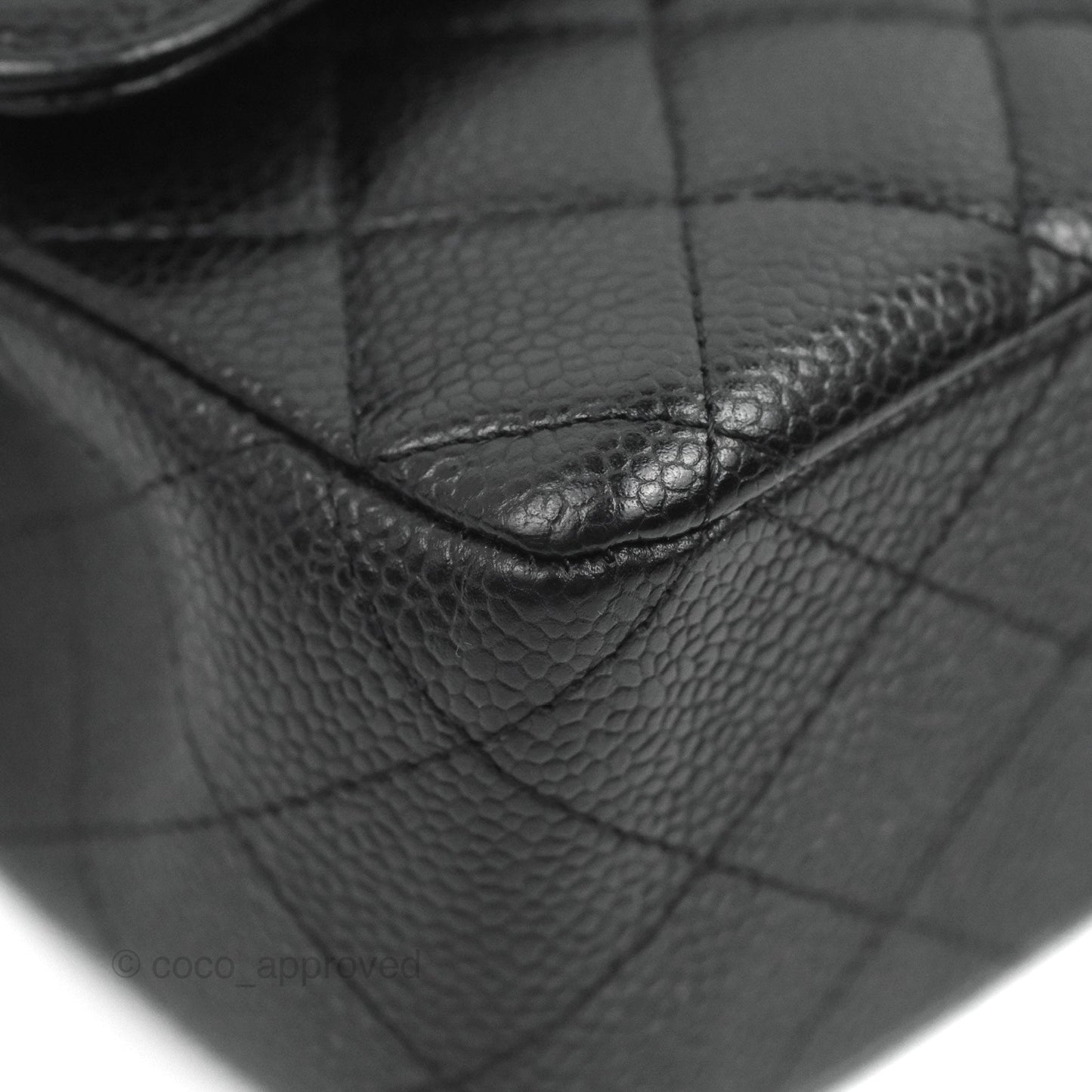 Chanel Classic M/L Medium Flap Quilted Black Caviar 24K Gold Hardware