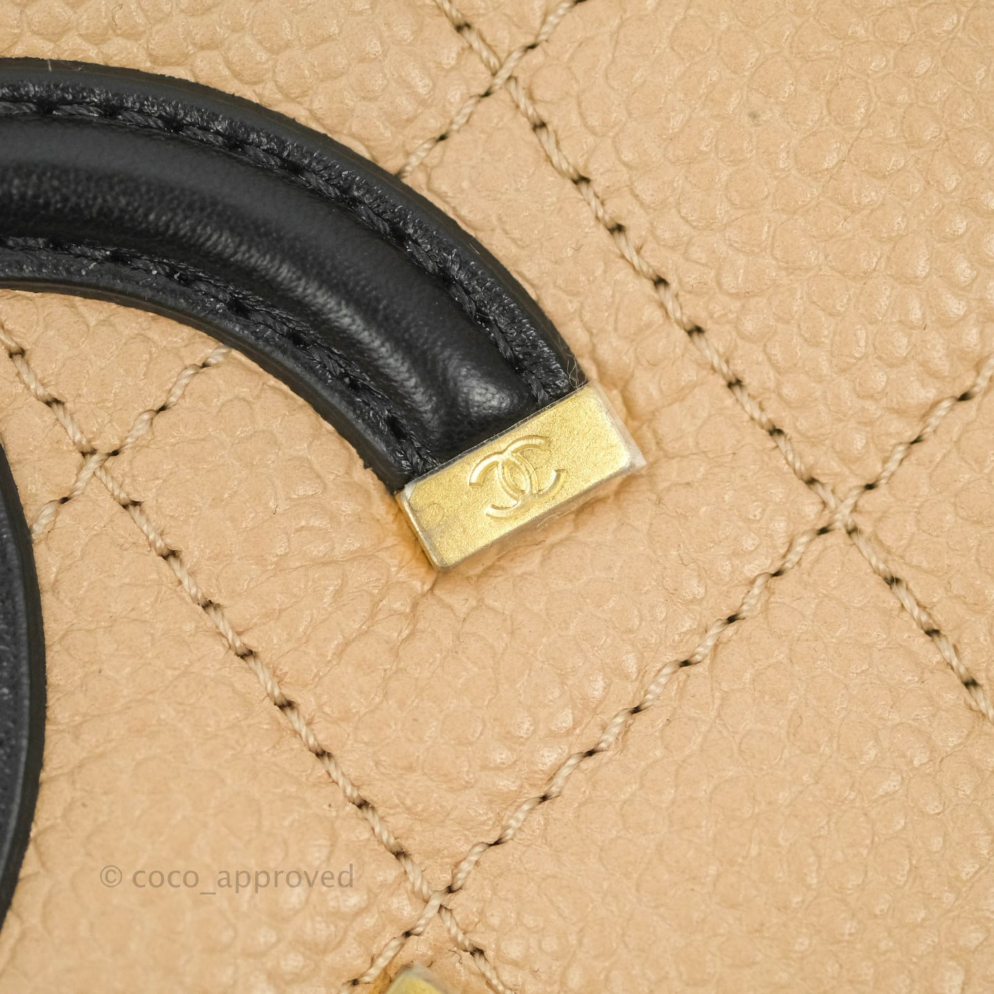 Chanel Quilted Medium CC Filigree Vanity Case Beige Caviar Gold Hardware