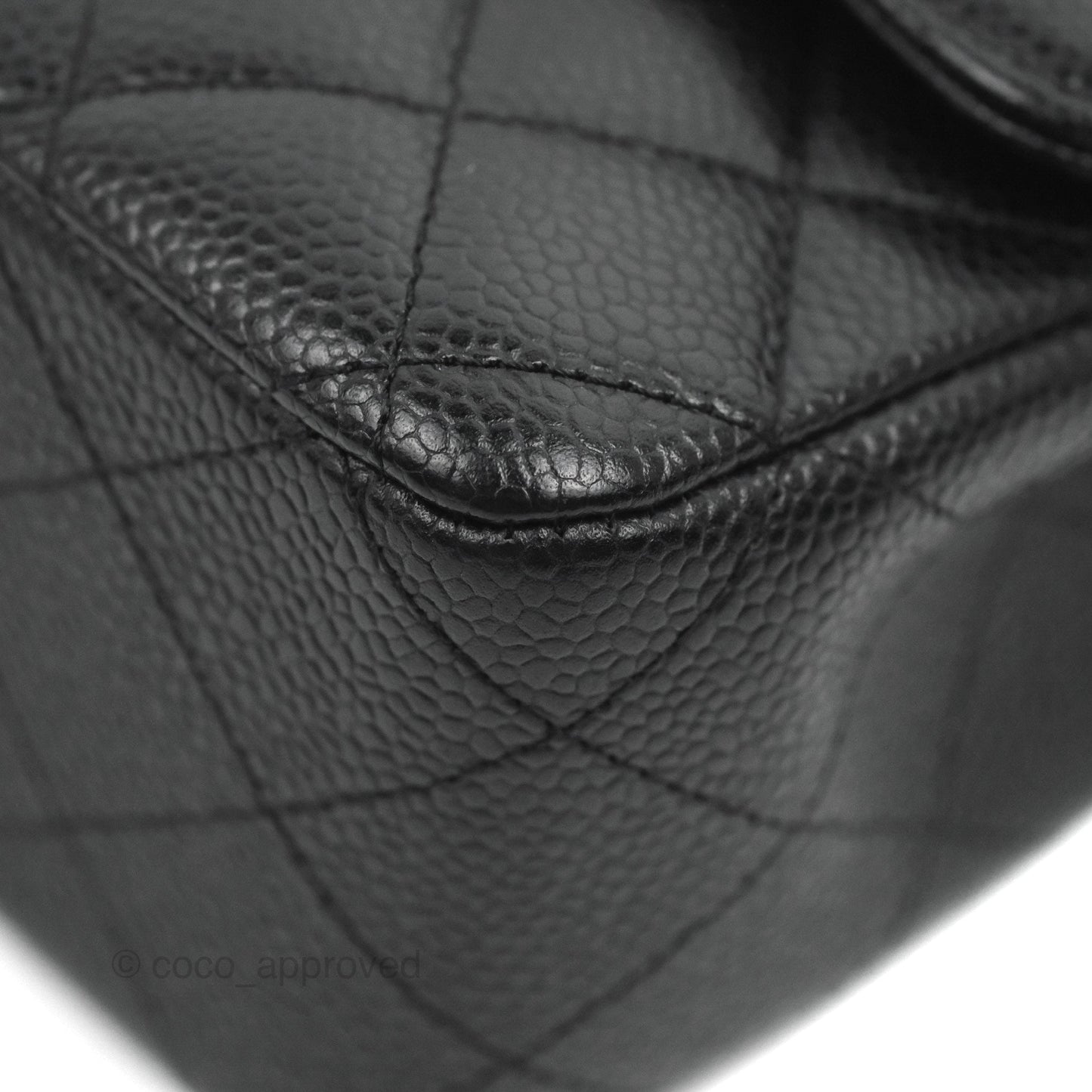 Chanel Classic M/L Medium Flap Quilted Black Caviar 24K Gold Hardware