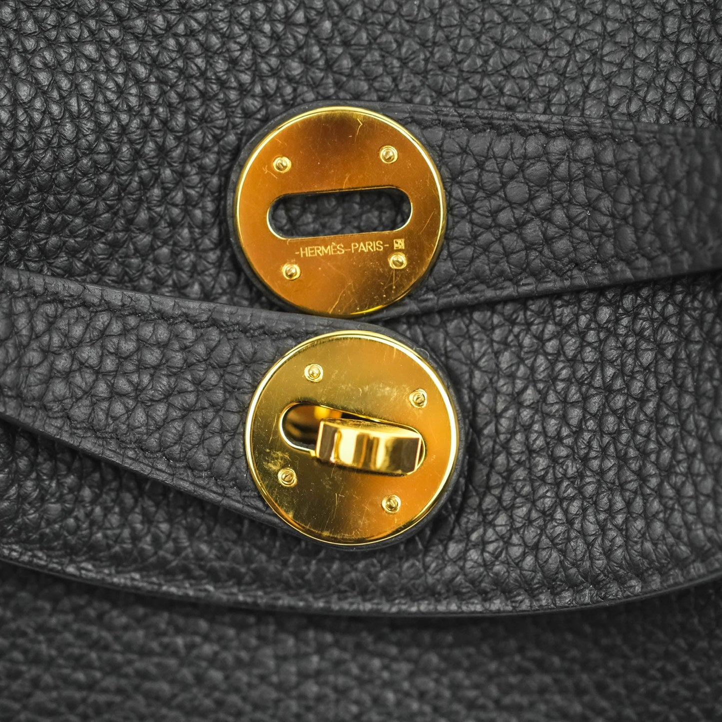 Hermès Lindy 26 Taurillion Clemence Black Gold Hardware
