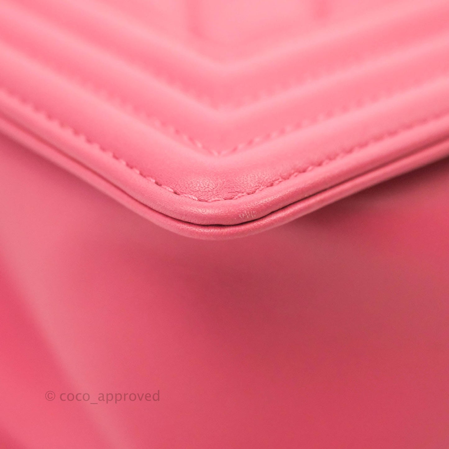 Chanel Medium Boy Chevron Pink Calfskin Ruthenium Hardware