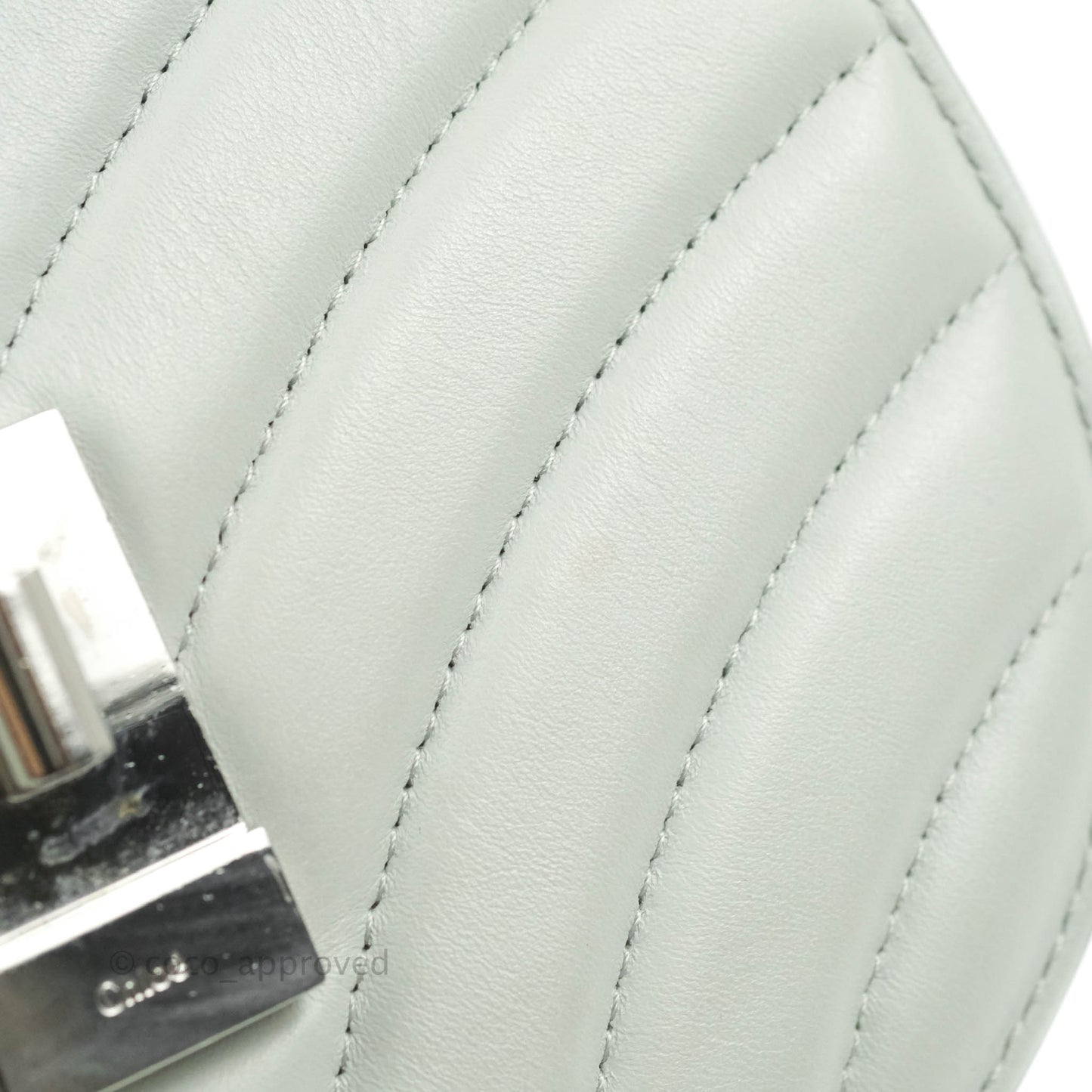 Chloe Quilted Mini Drew Bijou Crossbody Bag Airy Grey Smooth Calfskin Silver Hardware