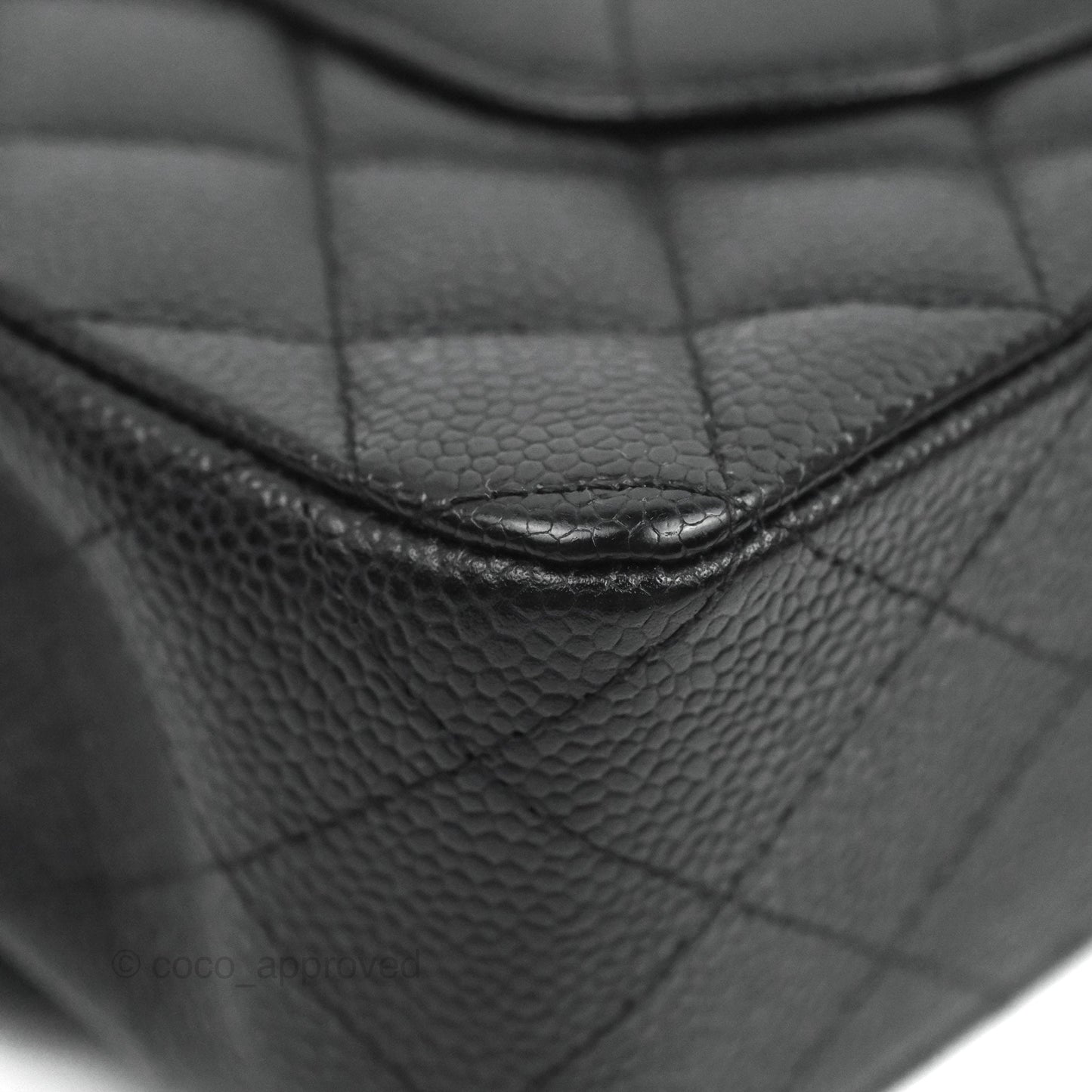 Chanel Classic M/L Medium Flap Quilted Black Caviar 24K Gold Hardware