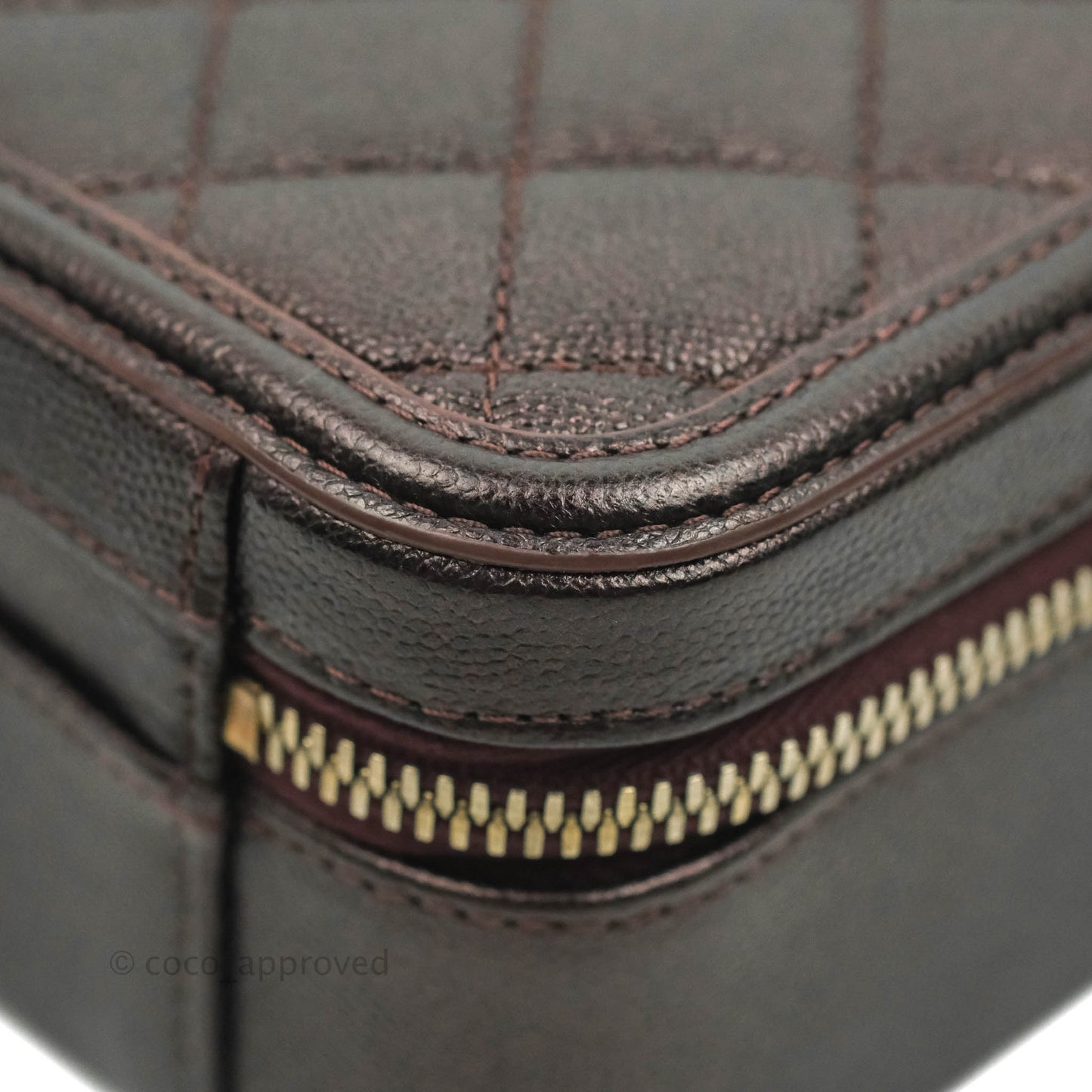 Chanel Quilted Medium CC Filigree Vanity Case Iridescent Burgundy Caviar Gold Hardware