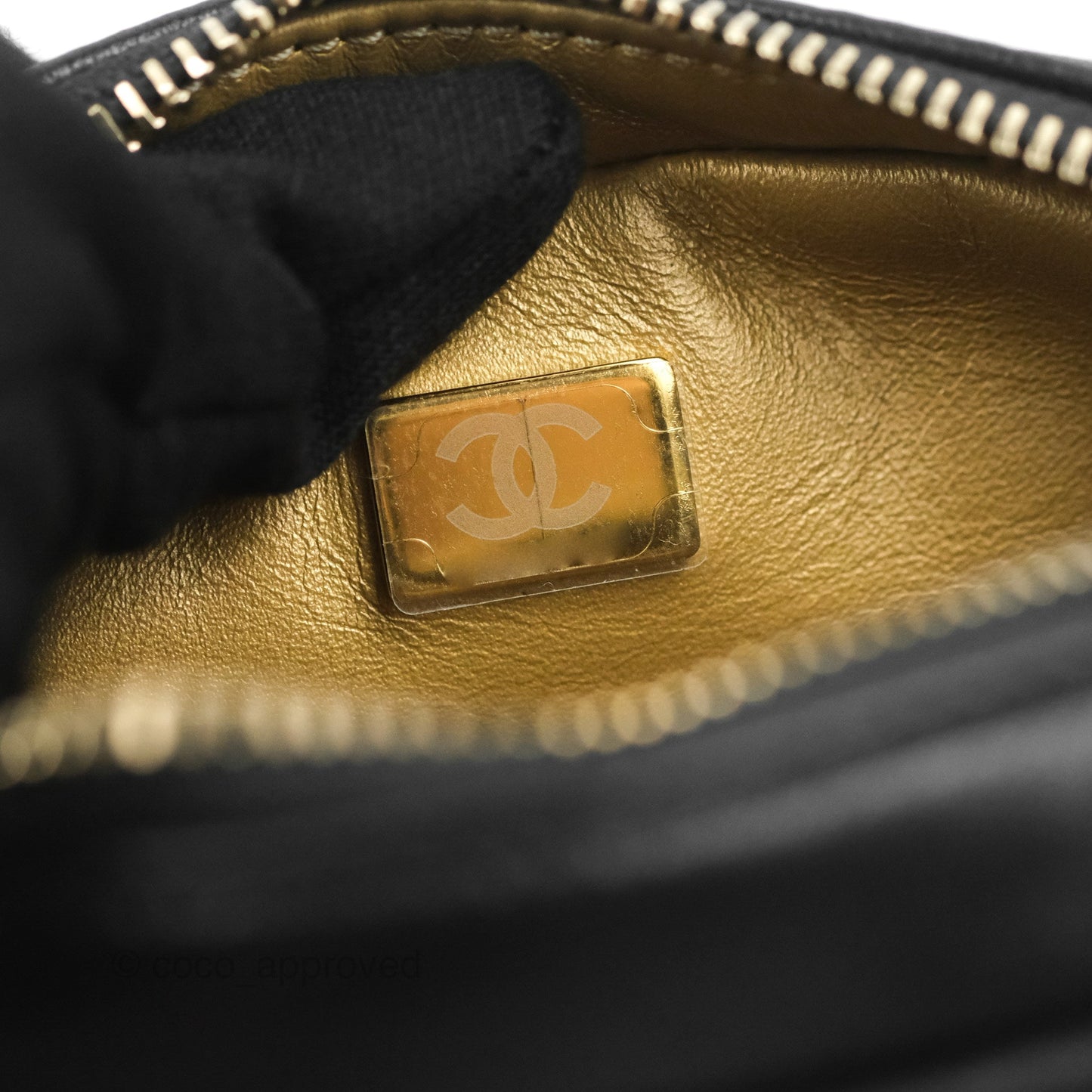 Chanel Quilted CC Pearl Crush Camera Case Black Lambskin Gold Hardware