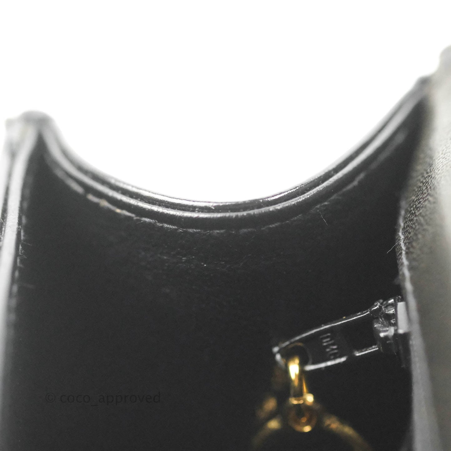Chanel Vintage Chain Tote Bag Black Patent Gold Hardware