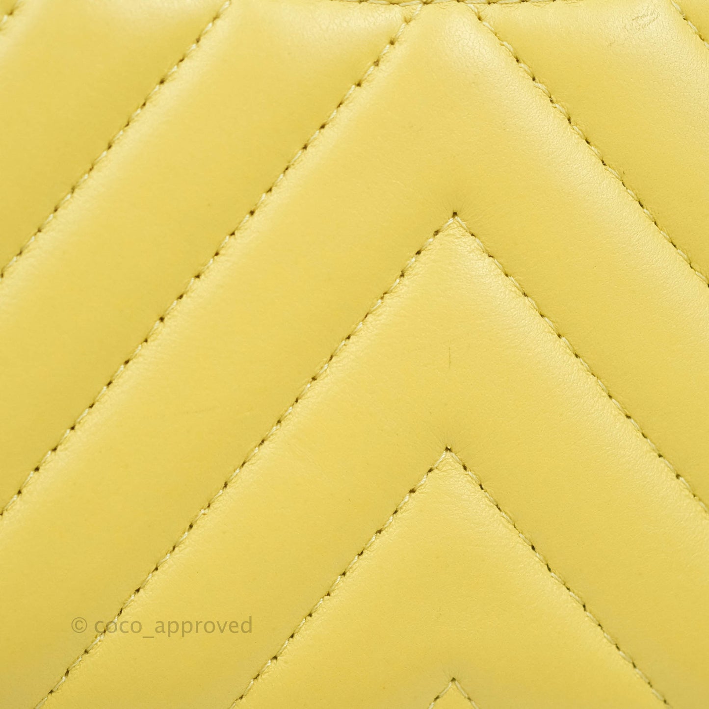 Chanel Classic M/L Medium Flap Chevron Yellow Lambskin Gold Hardware