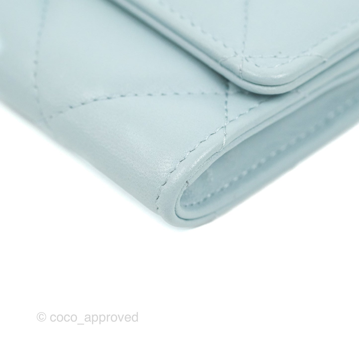 Chanel 19 Quilted Flap Card Holder Light Blue Lambskin