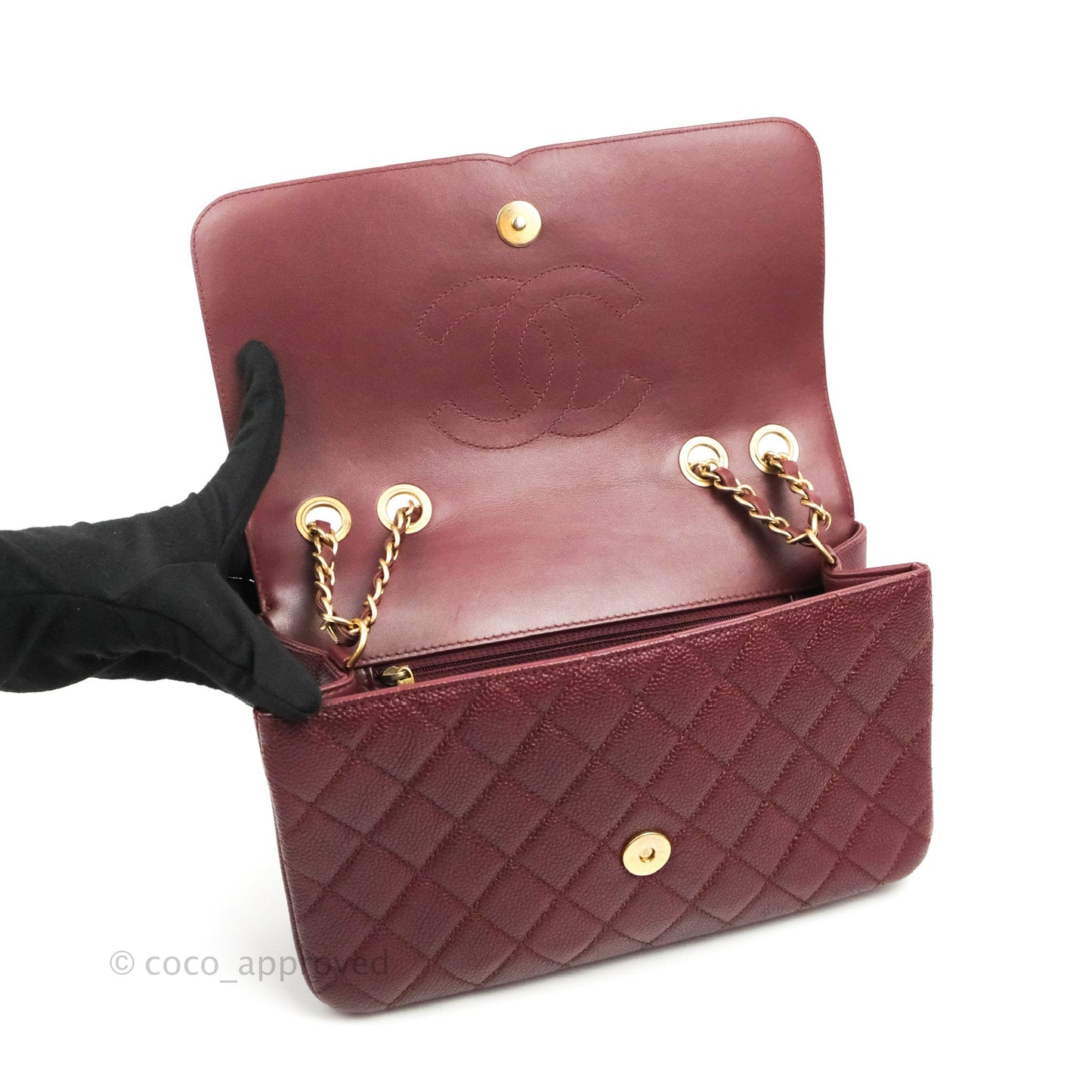 Chanel Quilted Medium CC Filigree Flap Burgundy Black Caviar