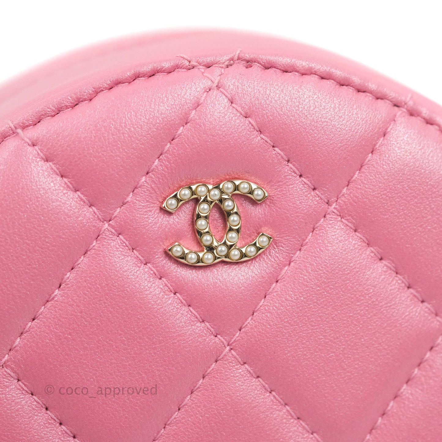 Chanel Quilted Round Clutch With Pearl Chain Iridescent Pink Lambskin Gold Hardware