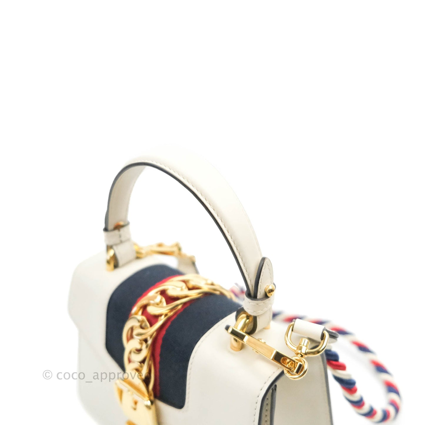 Gucci Mini Sylvie Top Handle White Calfskin Shoulder Bag⁣ ⁣⁣⁣⁣⁣⁣⁣⁣⁣⁣⁣⁣⁣⁣⁣⁣With Strap