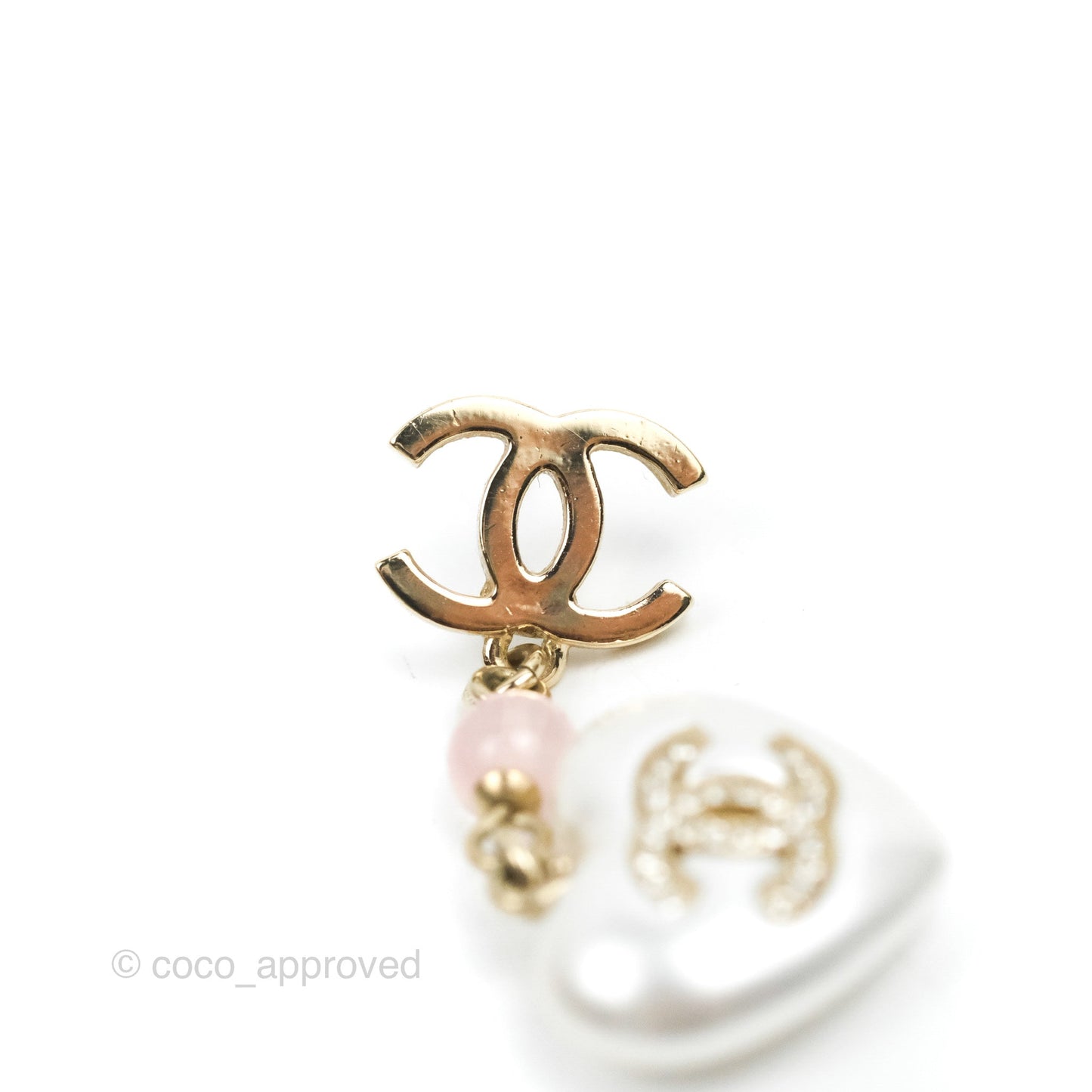 Chanel CC Pink Bead Heart Pearl Crystal CC Drop Earrings Gold Tone 21B