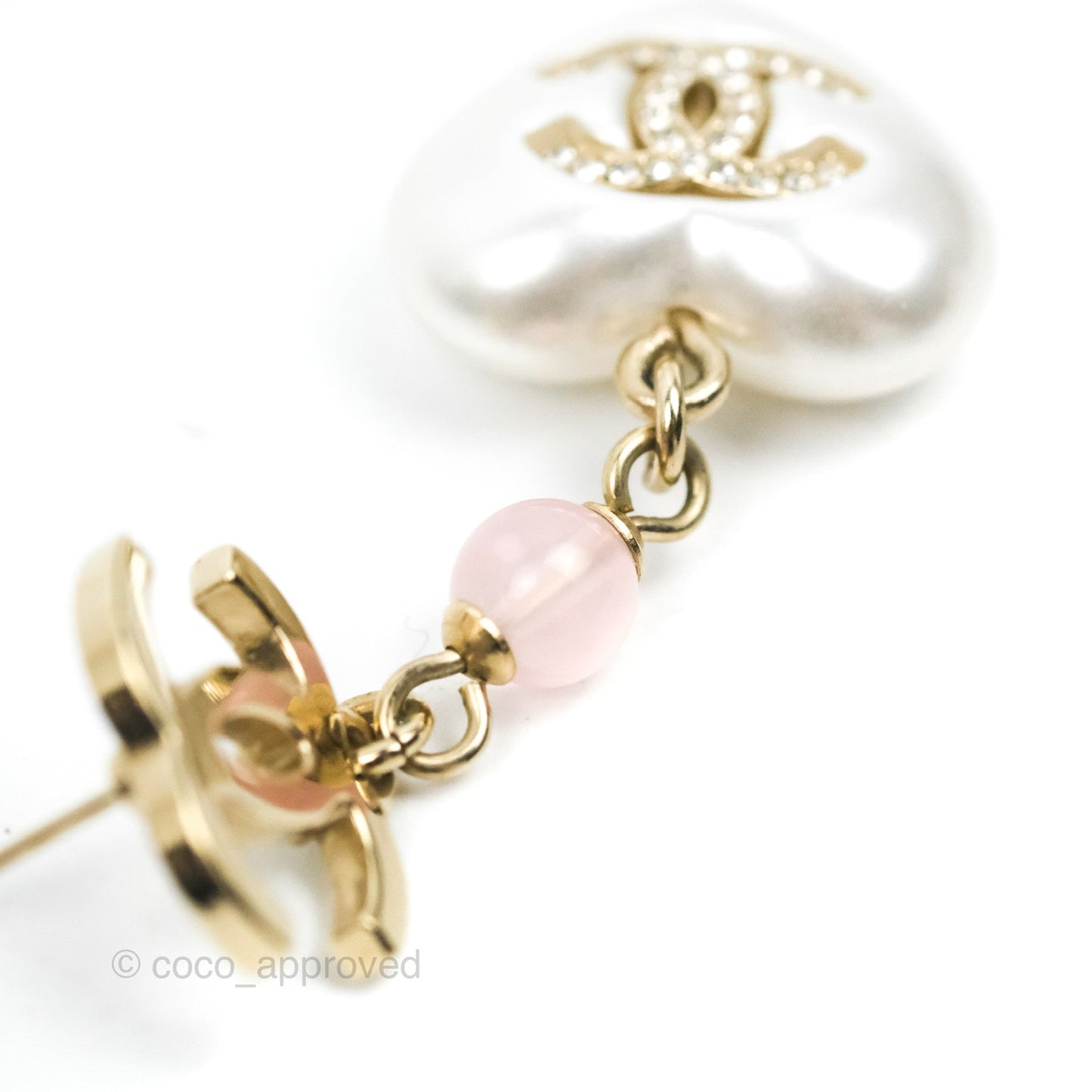Chanel CC Pink Bead Heart Pearl Crystal CC Drop Earrings Gold Tone 21B