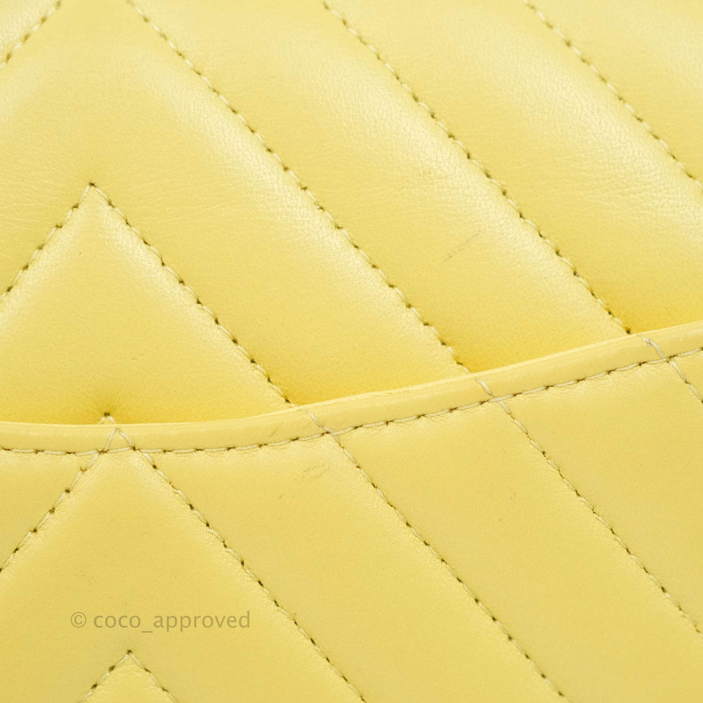 Chanel Classic M/L Medium Flap Chevron Yellow Lambskin Gold Hardware