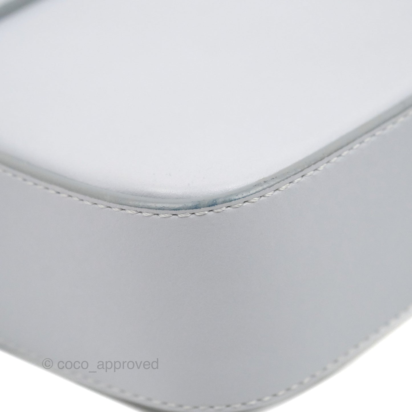 Chloé Mini C Bag Light Cloud Shiny/Suede Calfskin