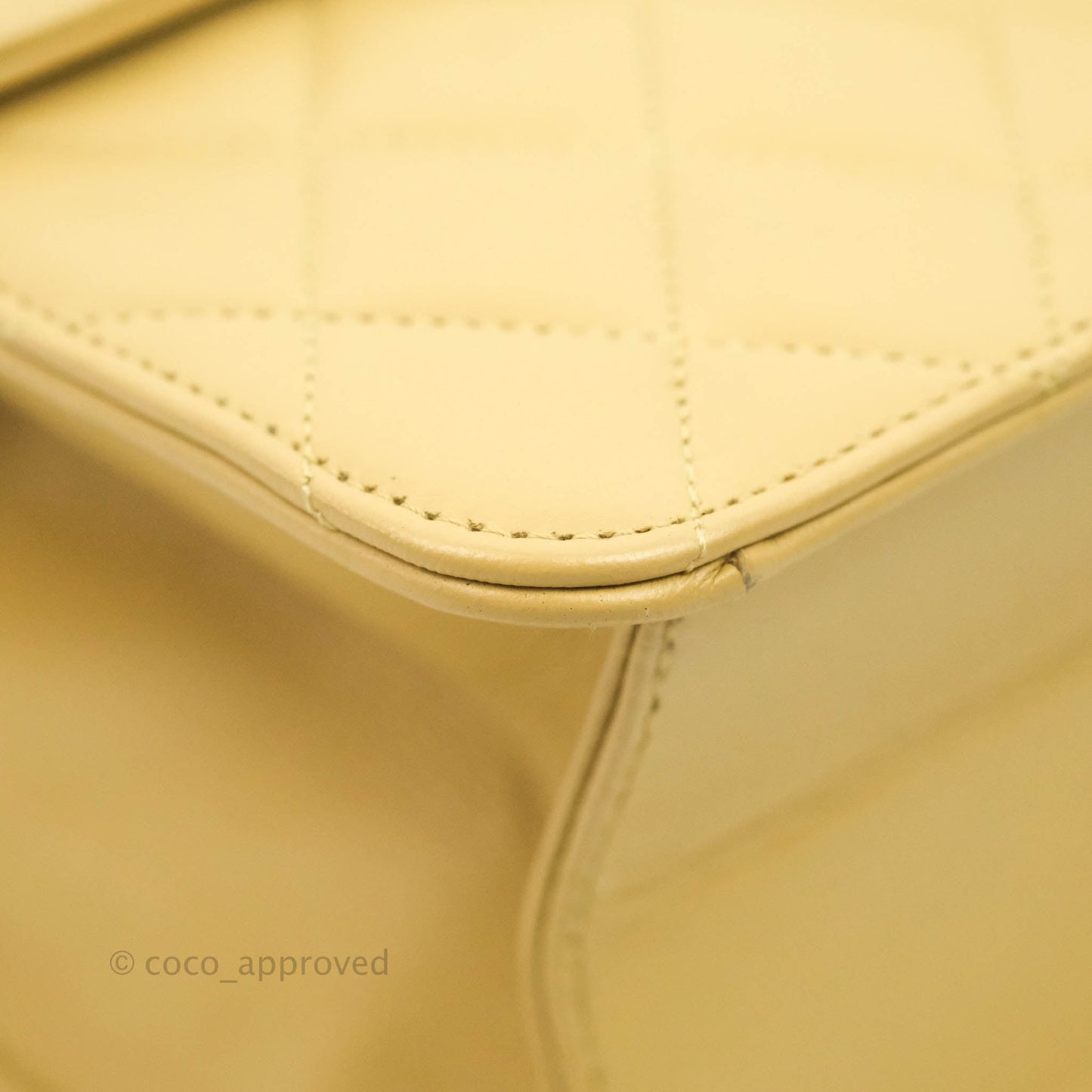 Chanel Vintage Single Flap Beige Lambskin 24K Gold Hardware