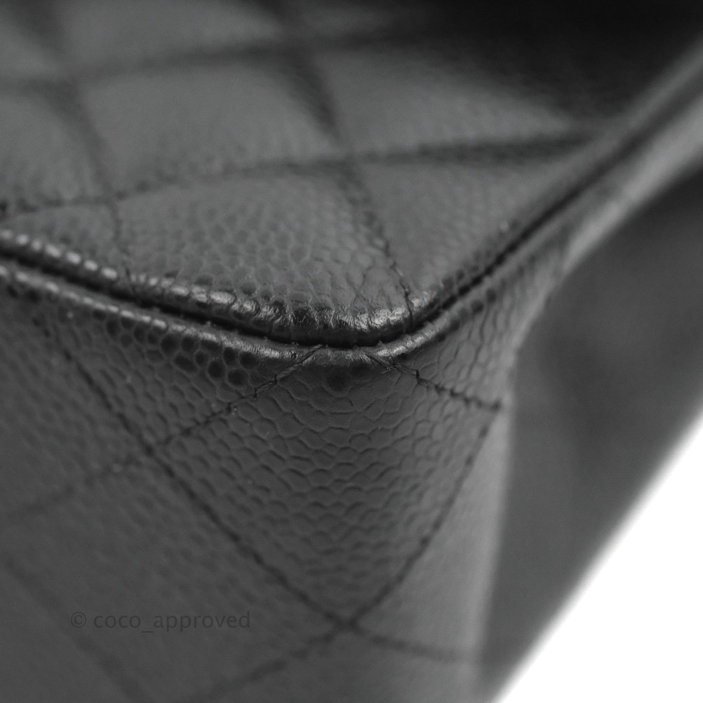 Chanel S/M Small Classic Quilted Flap Black Caviar Gold Hardware