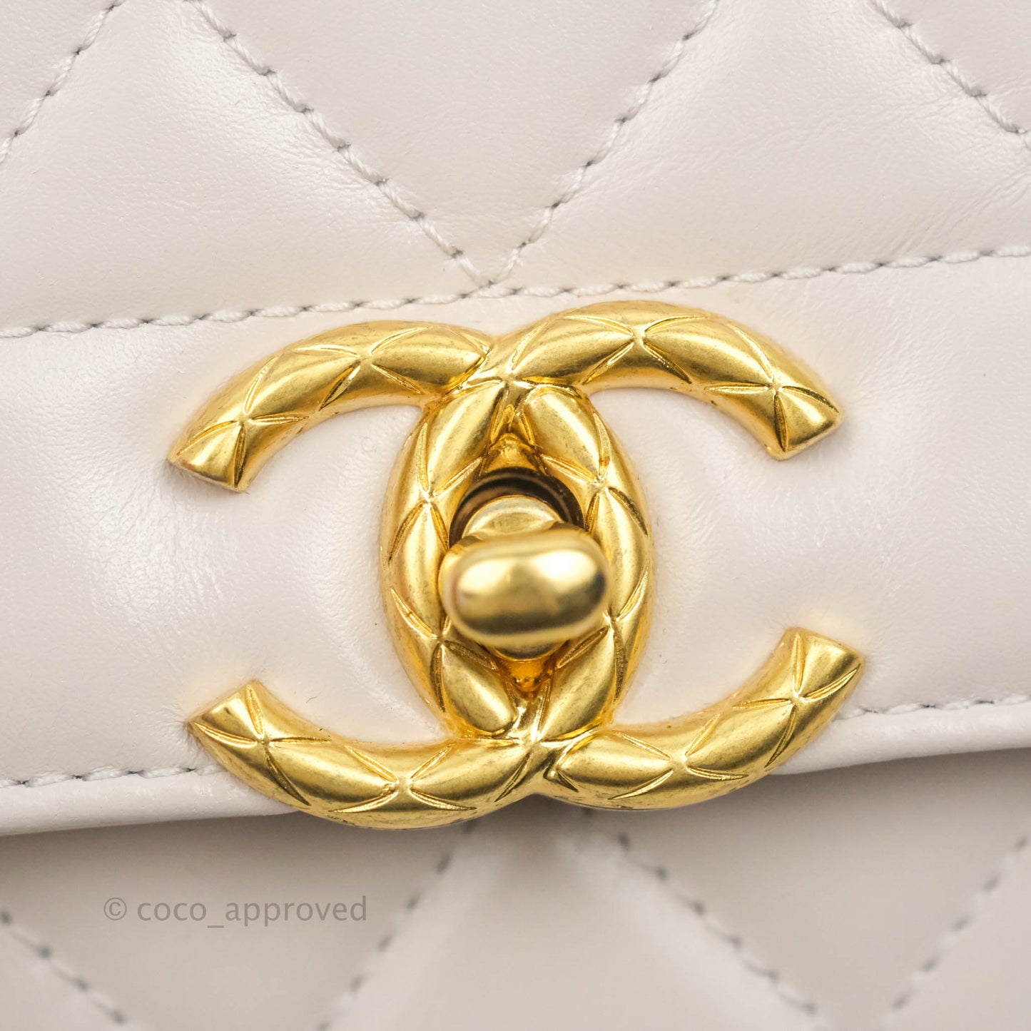 Chanel Mini Flap Light Lilac Glazed Calfskin Aged Gold Hardware