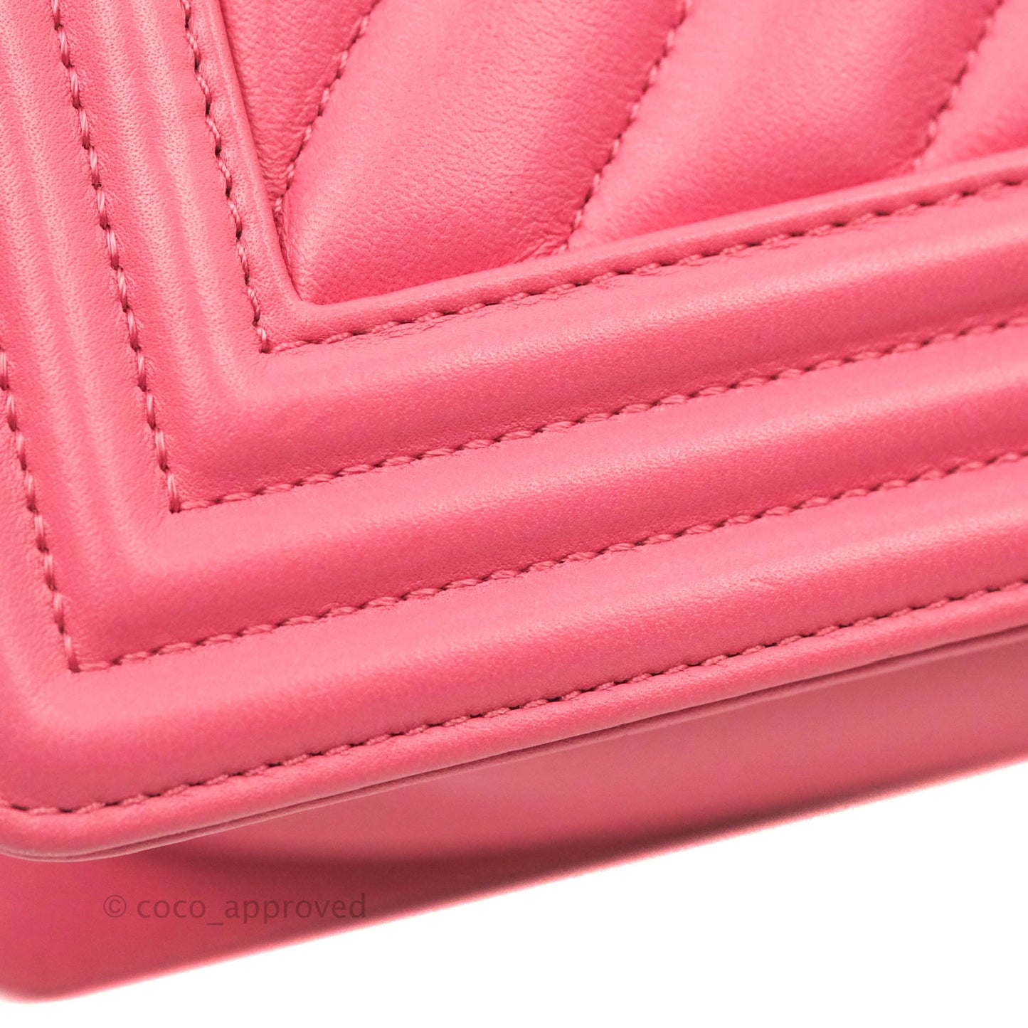 Chanel Medium Boy Chevron Pink Calfskin Ruthenium Hardware