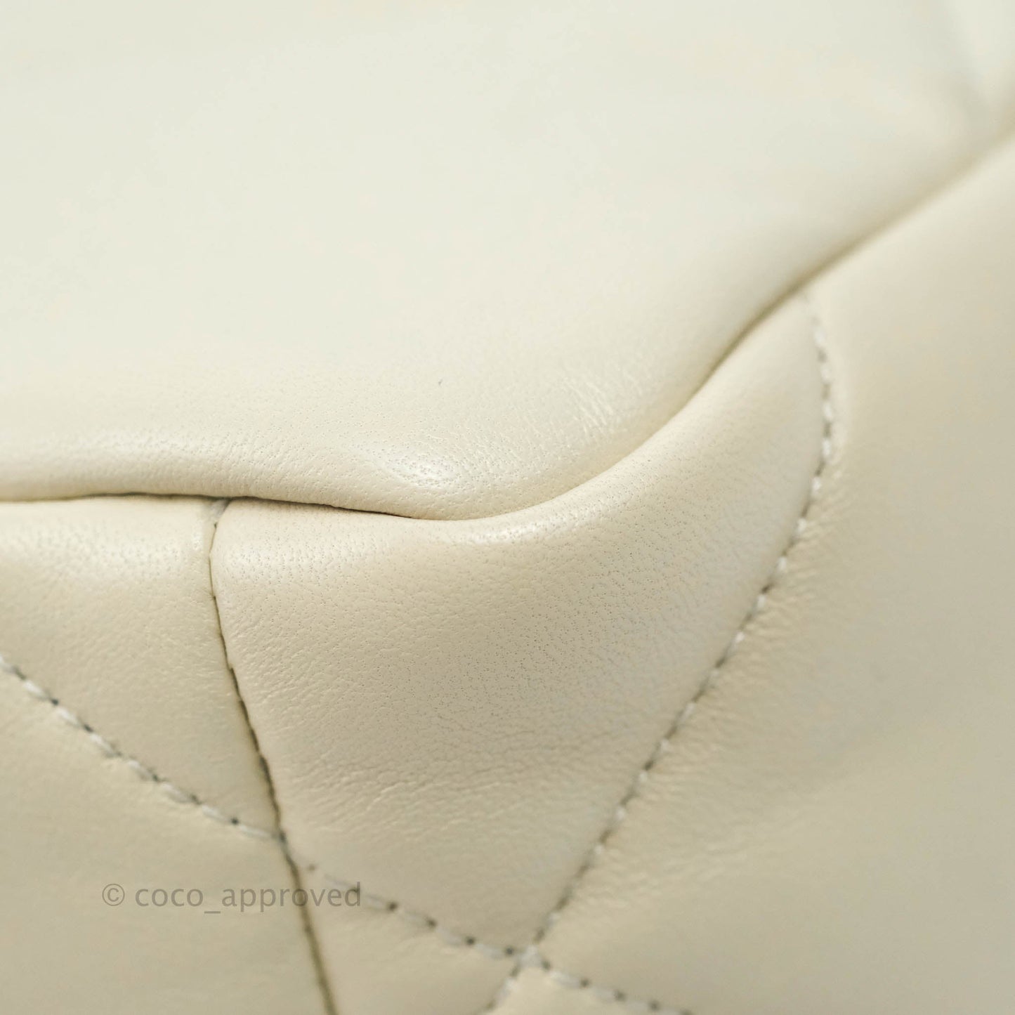 Chanel 19 Small Light Beige Lambskin Mixed Hardware 21C