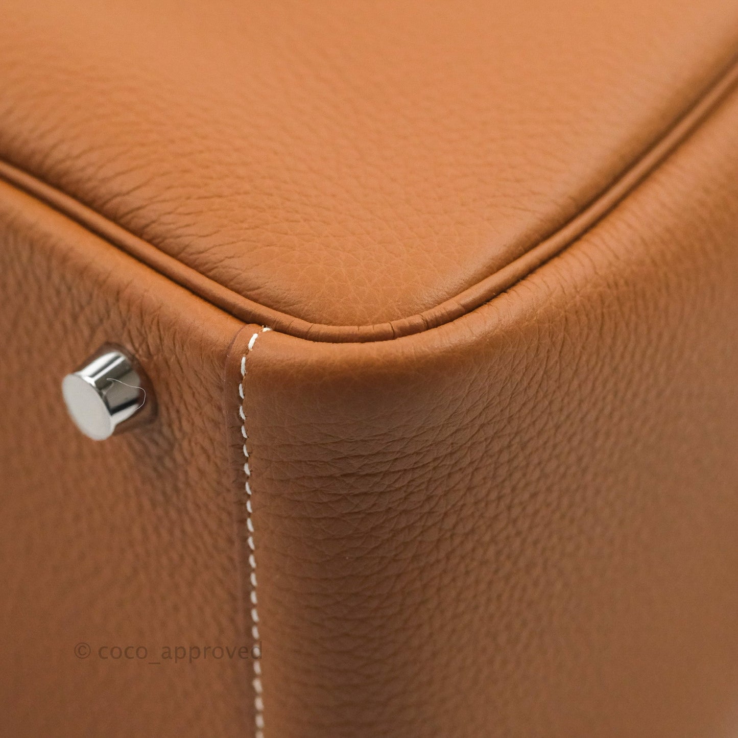 Hermès Lindy 26 Gold Palladium Hardware
