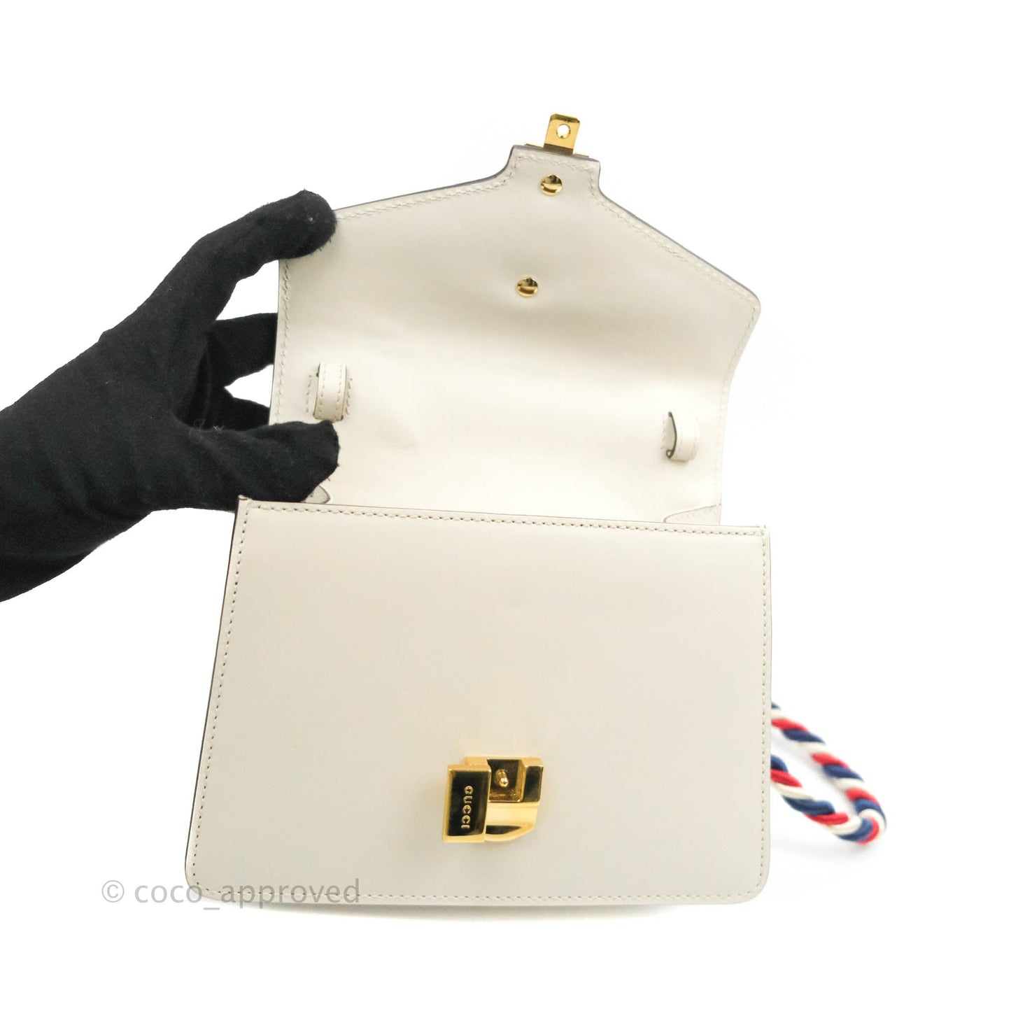 Gucci Mini Sylvie Top Handle White Calfskin Shoulder Bag⁣ ⁣⁣⁣⁣⁣⁣⁣⁣⁣⁣⁣⁣⁣⁣⁣⁣With Strap