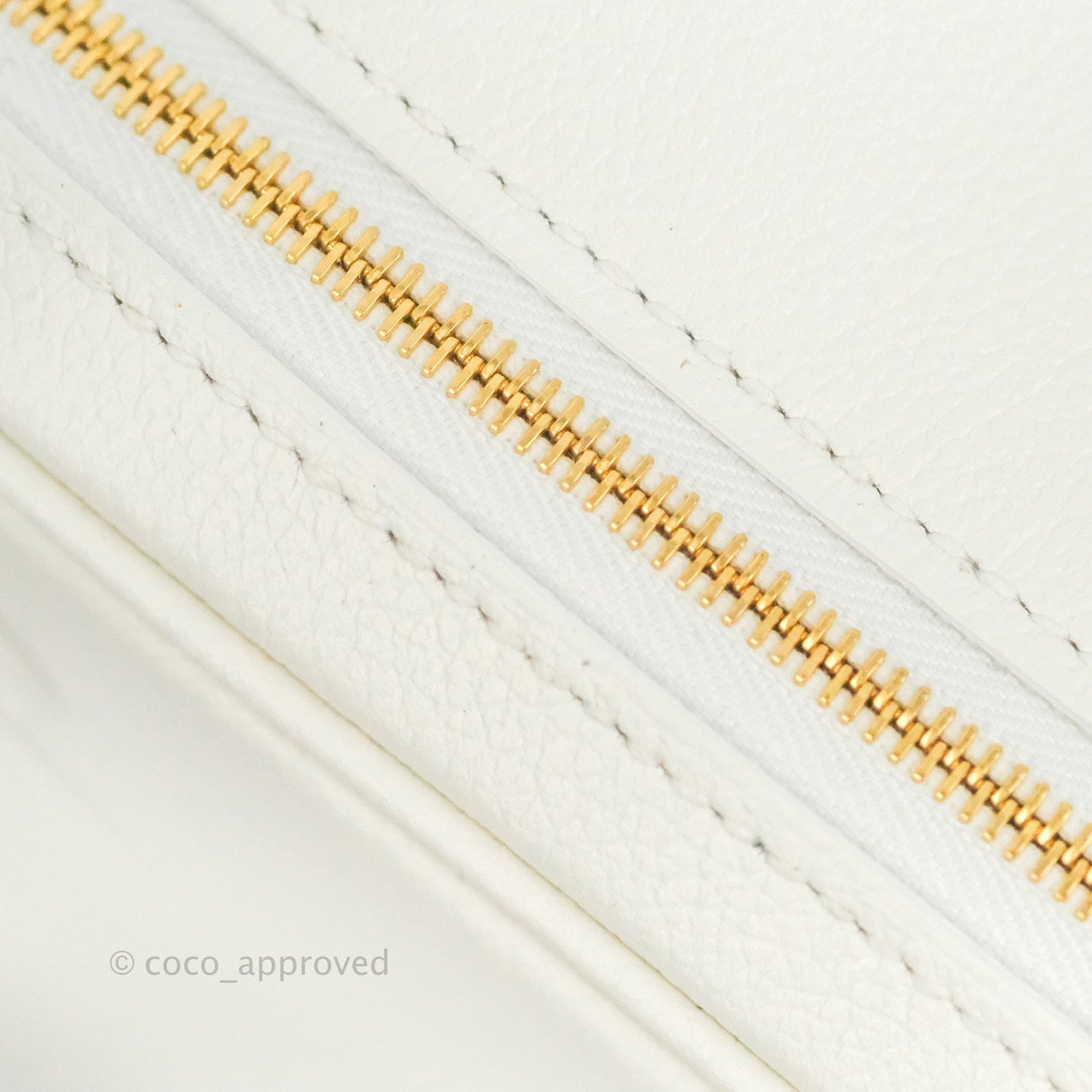 Hermès Lindy 26 Evercolor Blanc Gold Hardware