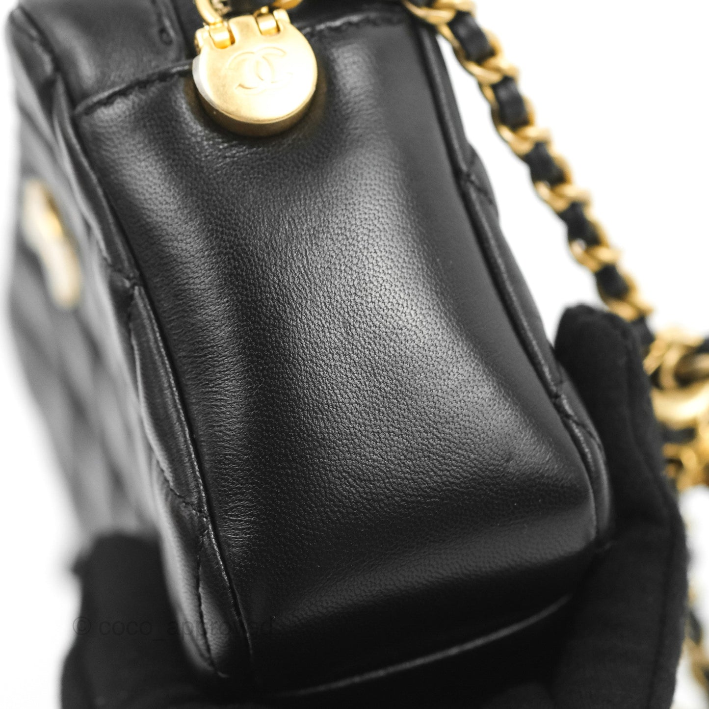 Chanel Quilted CC Pearl Crush Camera Case Black Lambskin Gold Hardware
