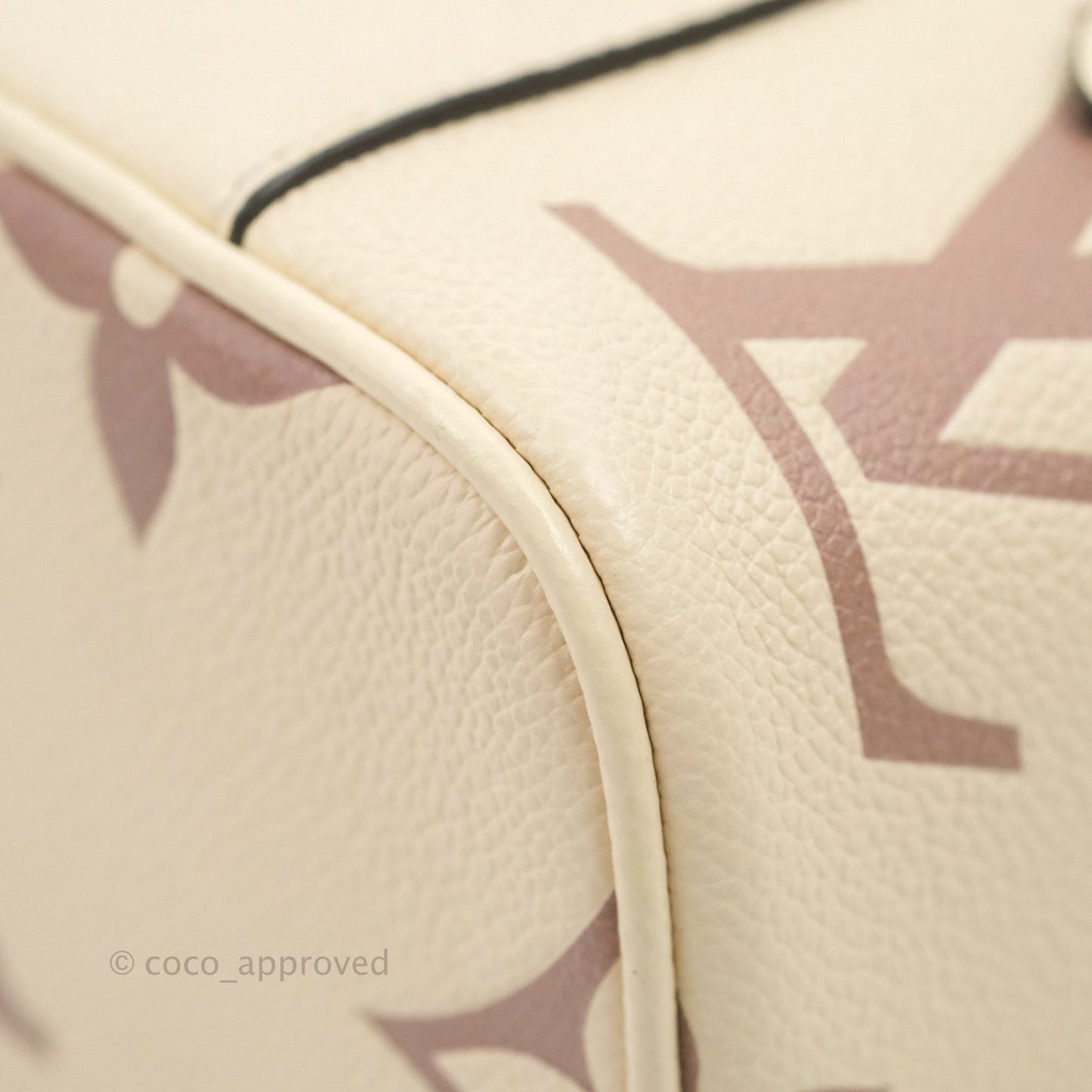 Louis Vuitton Empreinte Monogram Giant Vanity PM Creme Bois De Rose