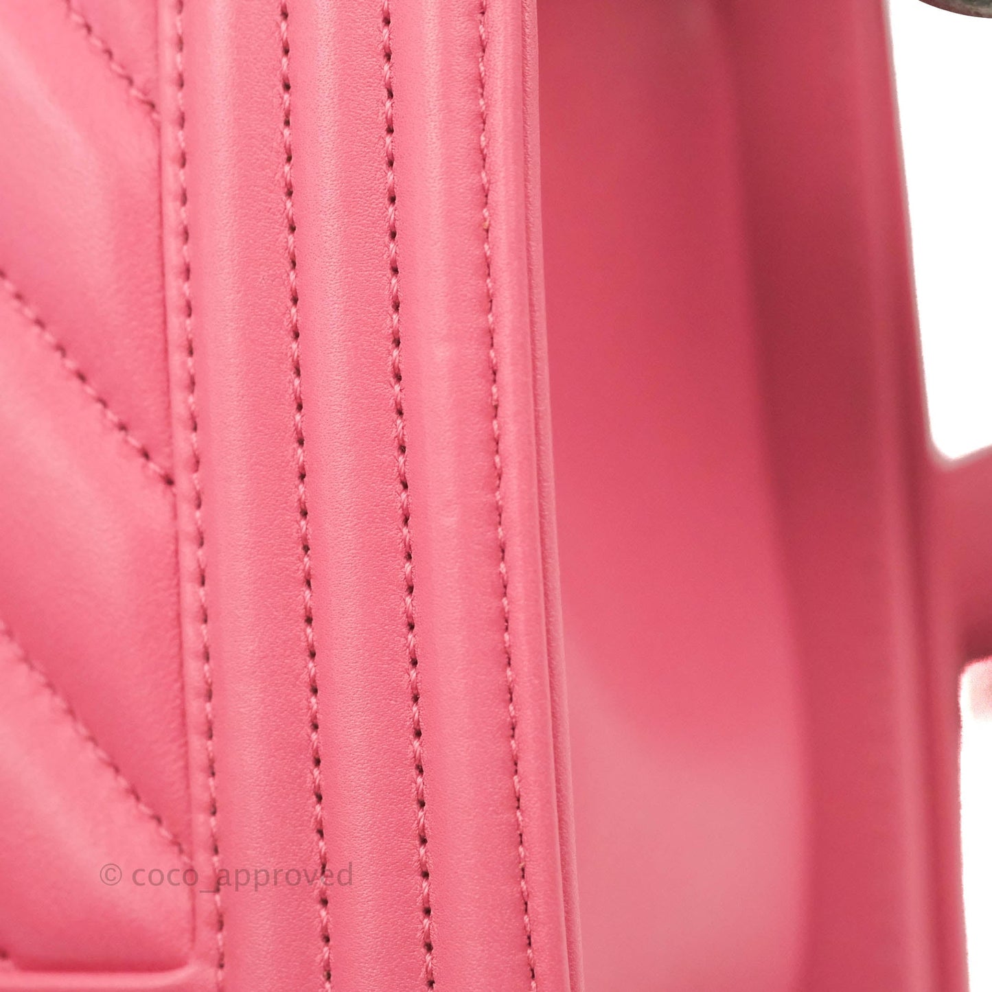 Chanel Medium Boy Chevron Pink Calfskin Ruthenium Hardware