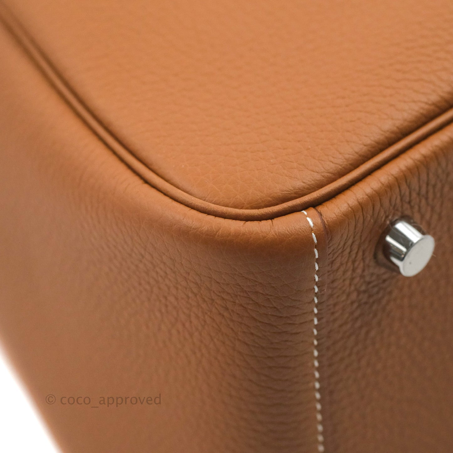 Hermès Lindy 26 Gold Palladium Hardware