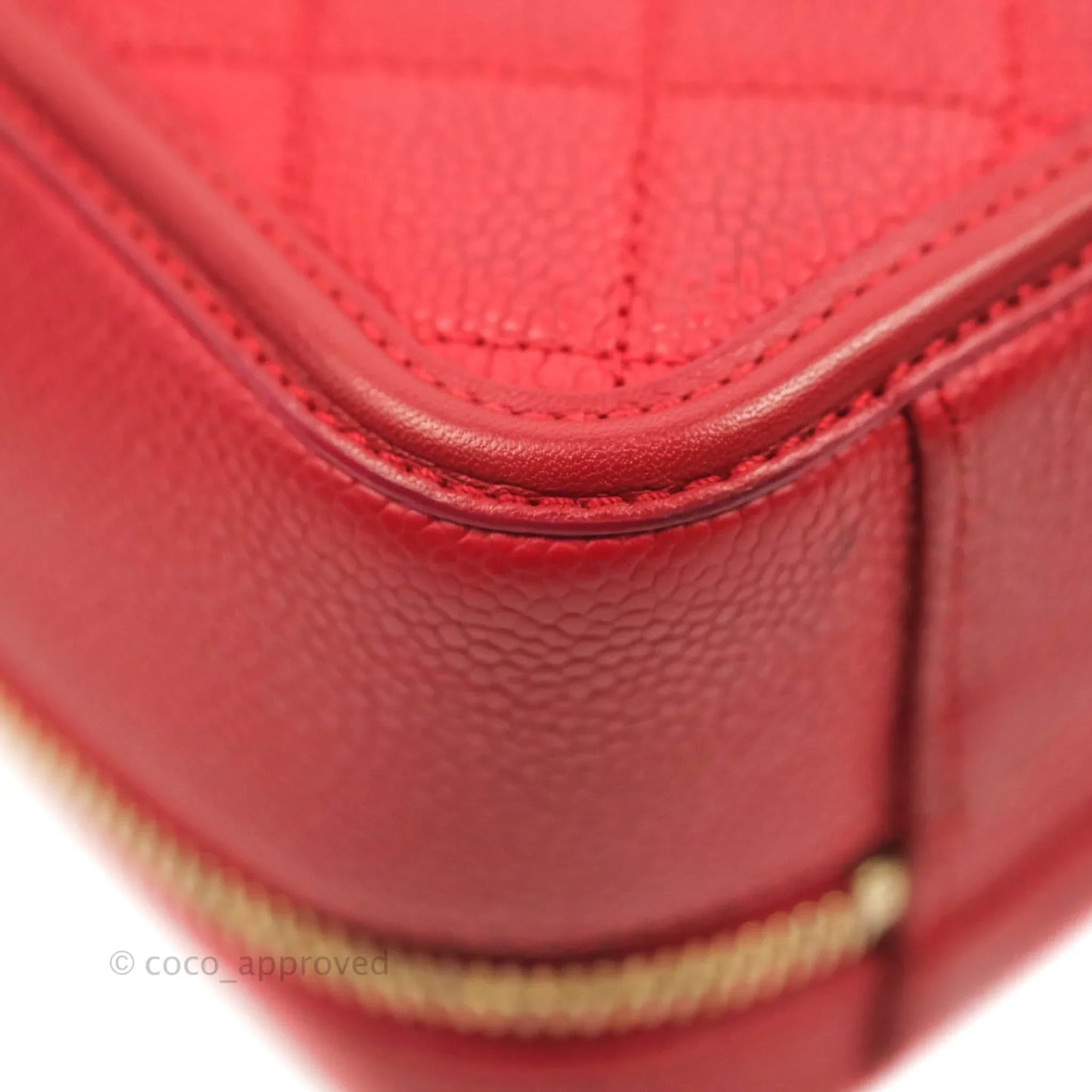 Chanel Quilted Medium CC Filigree Vanity Case Red Caviar Gold Hardware