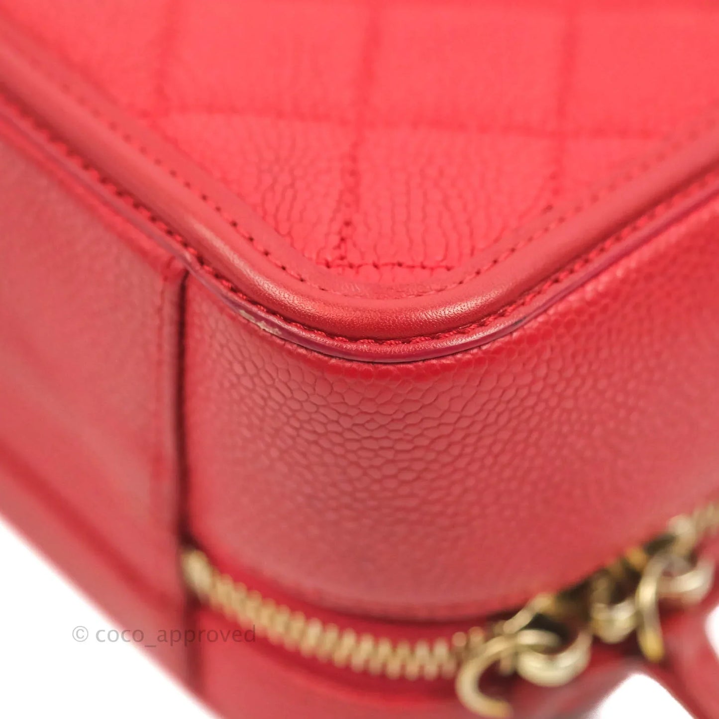 Chanel Quilted Medium CC Filigree Vanity Case Red Caviar Gold Hardware