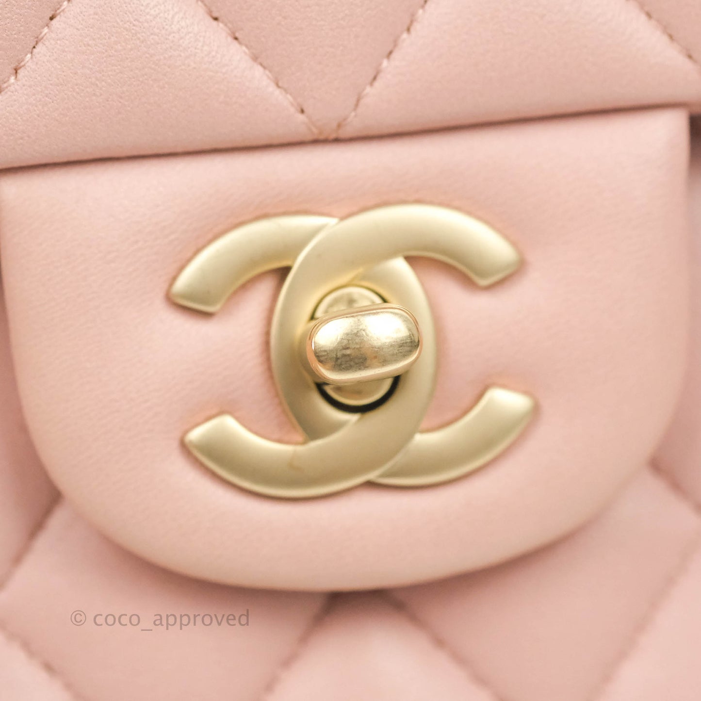 Chanel Classic M/L Medium Flap Quilted Light Pink Lambskin Matte Gold Hardware