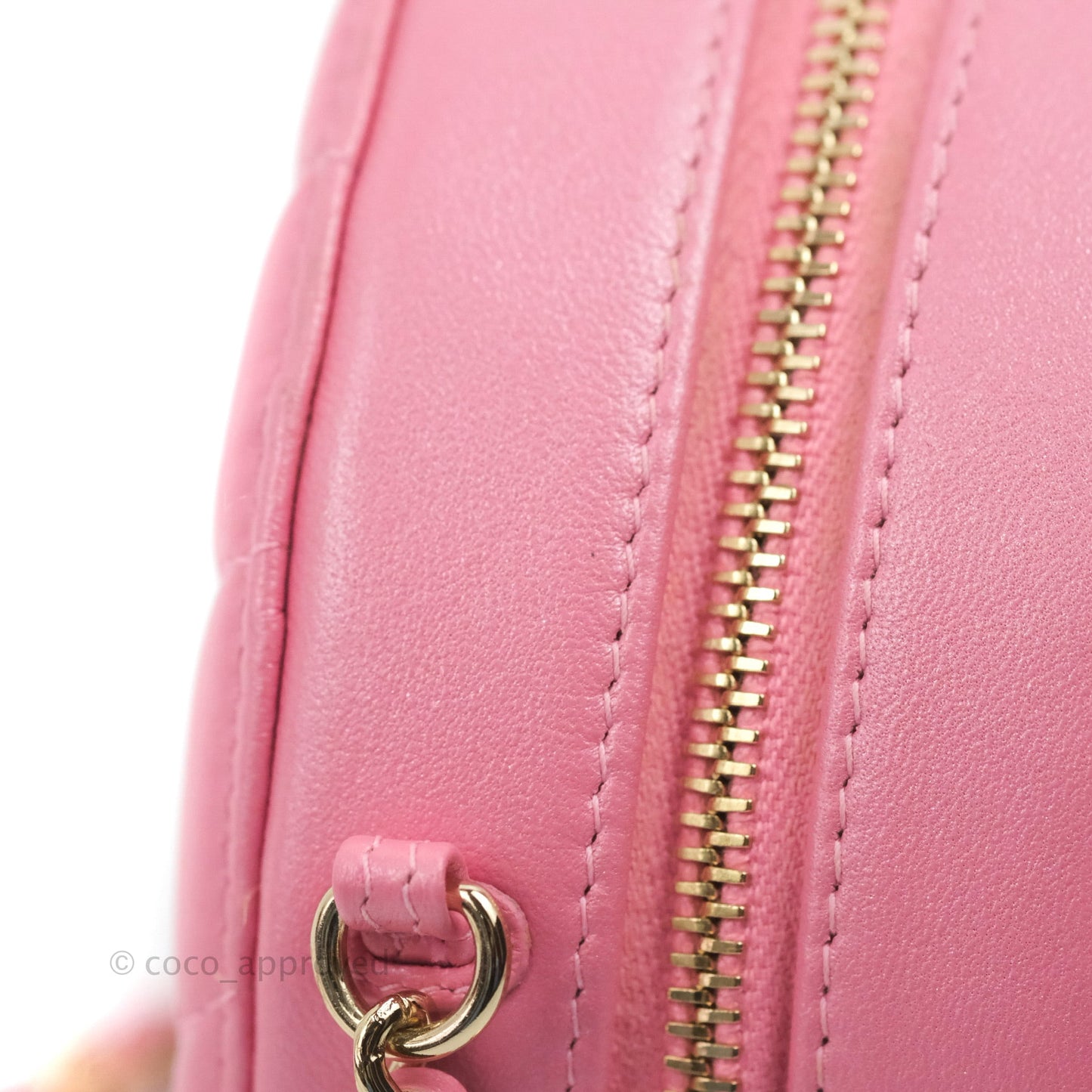 Chanel Quilted Round Clutch With Pearl Chain Iridescent Pink Lambskin Gold Hardware