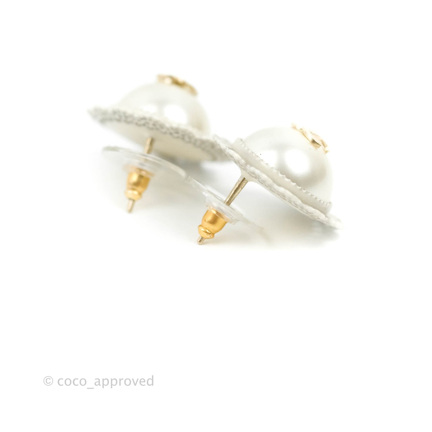 Chanel CC Pearl Round Earrings 15K