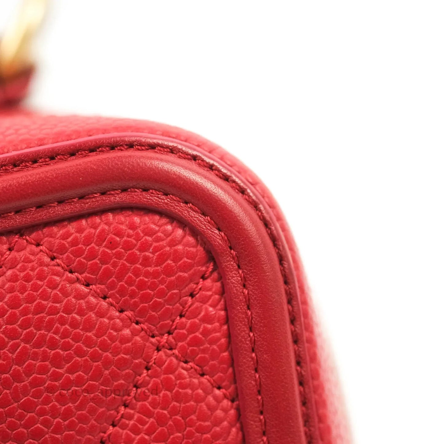 Chanel Quilted Medium CC Filigree Vanity Case Red Caviar Gold Hardware