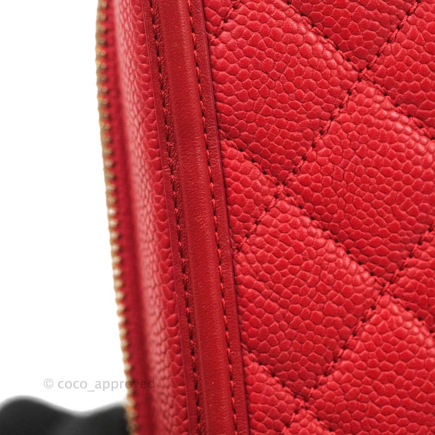 Chanel Quilted Medium CC Filigree Vanity Case Red Caviar Gold Hardware
