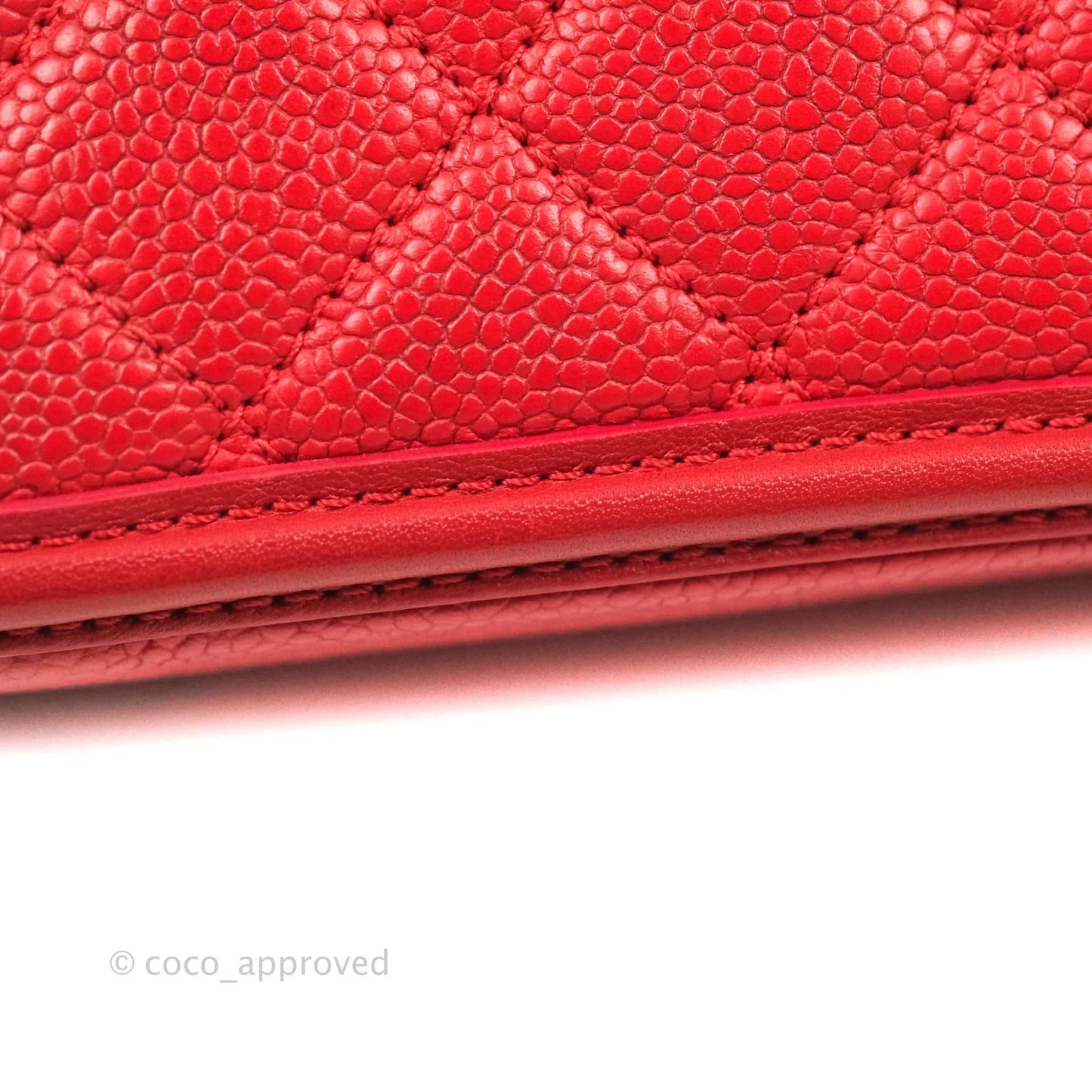 Chanel Quilted Medium CC Filigree Vanity Case Red Caviar Gold Hardware
