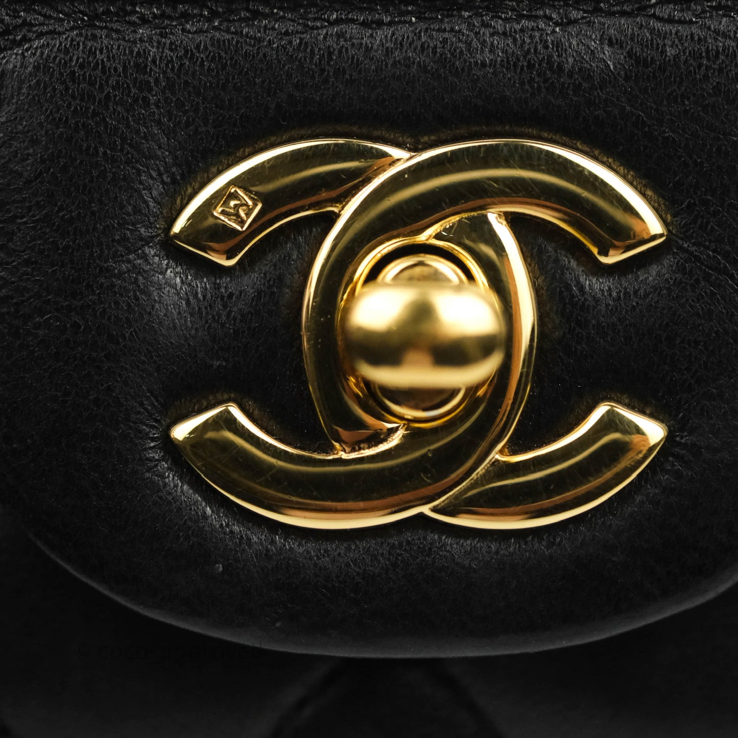 Chanel Classic M/L Medium Flap Quilted Black Lambskin 24K Gold Hardware