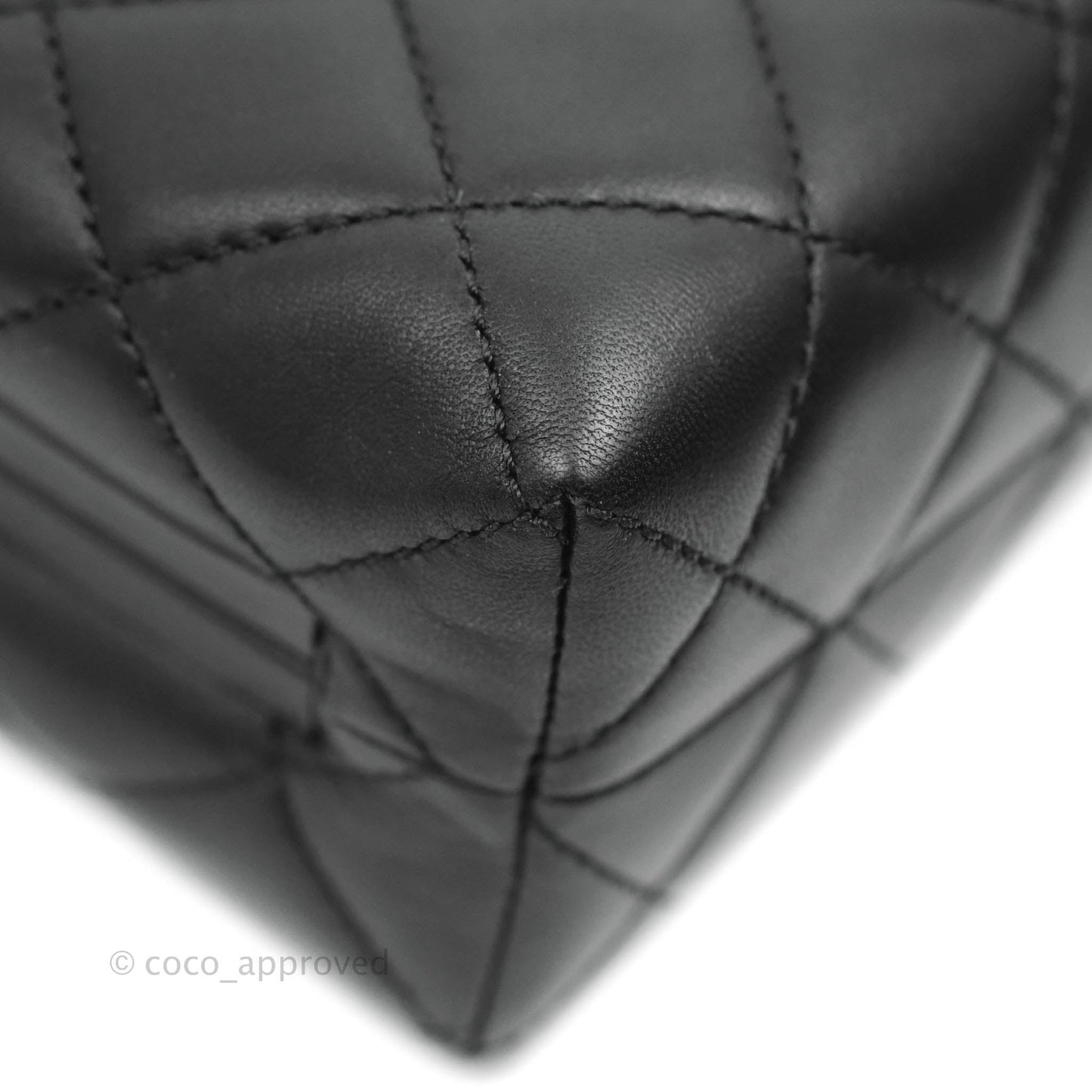Chanel Quilted CC Kisslock Box With Chain Black Lambskin Ruthenium Hardware