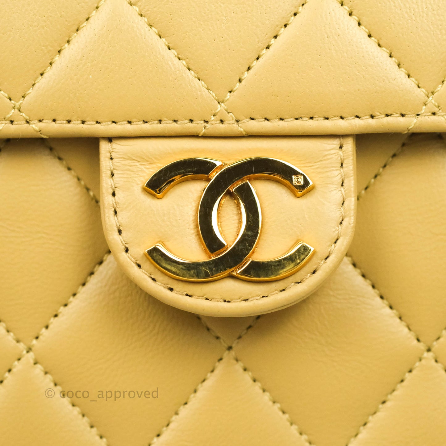 Chanel Vintage Single Flap Beige Lambskin 24K Gold Hardware