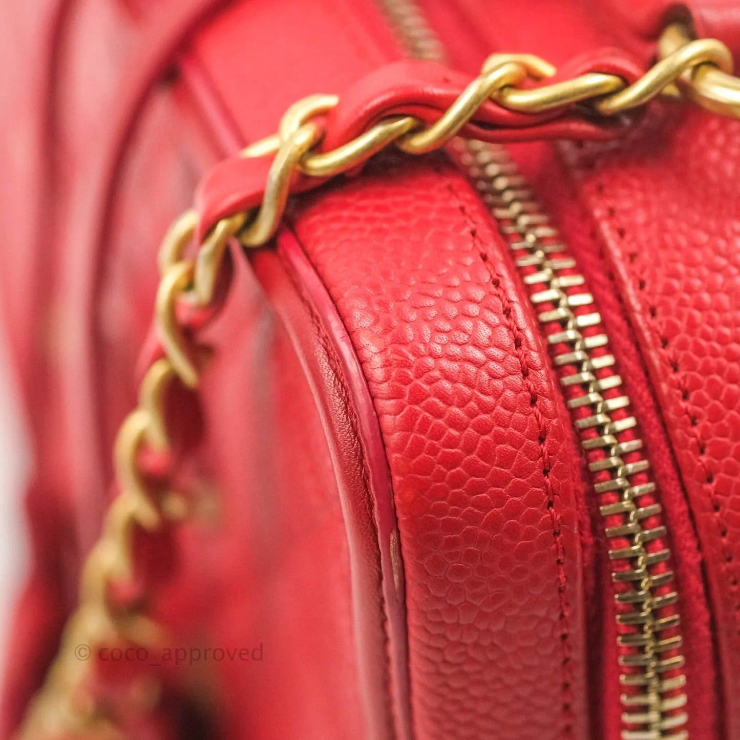 Chanel Quilted Medium CC Filigree Vanity Case Red Caviar Gold Hardware