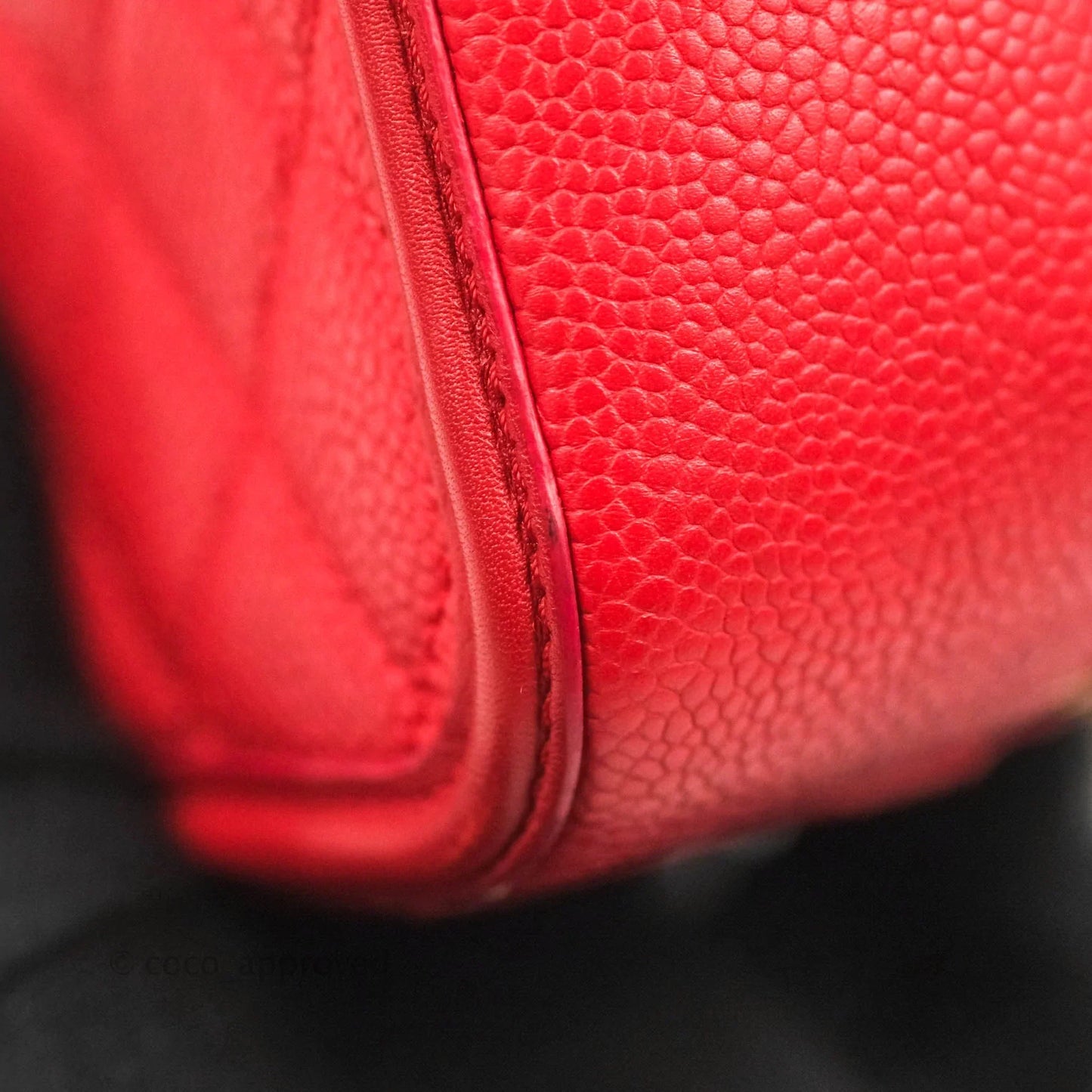 Chanel Quilted Medium CC Filigree Vanity Case Red Caviar Gold Hardware